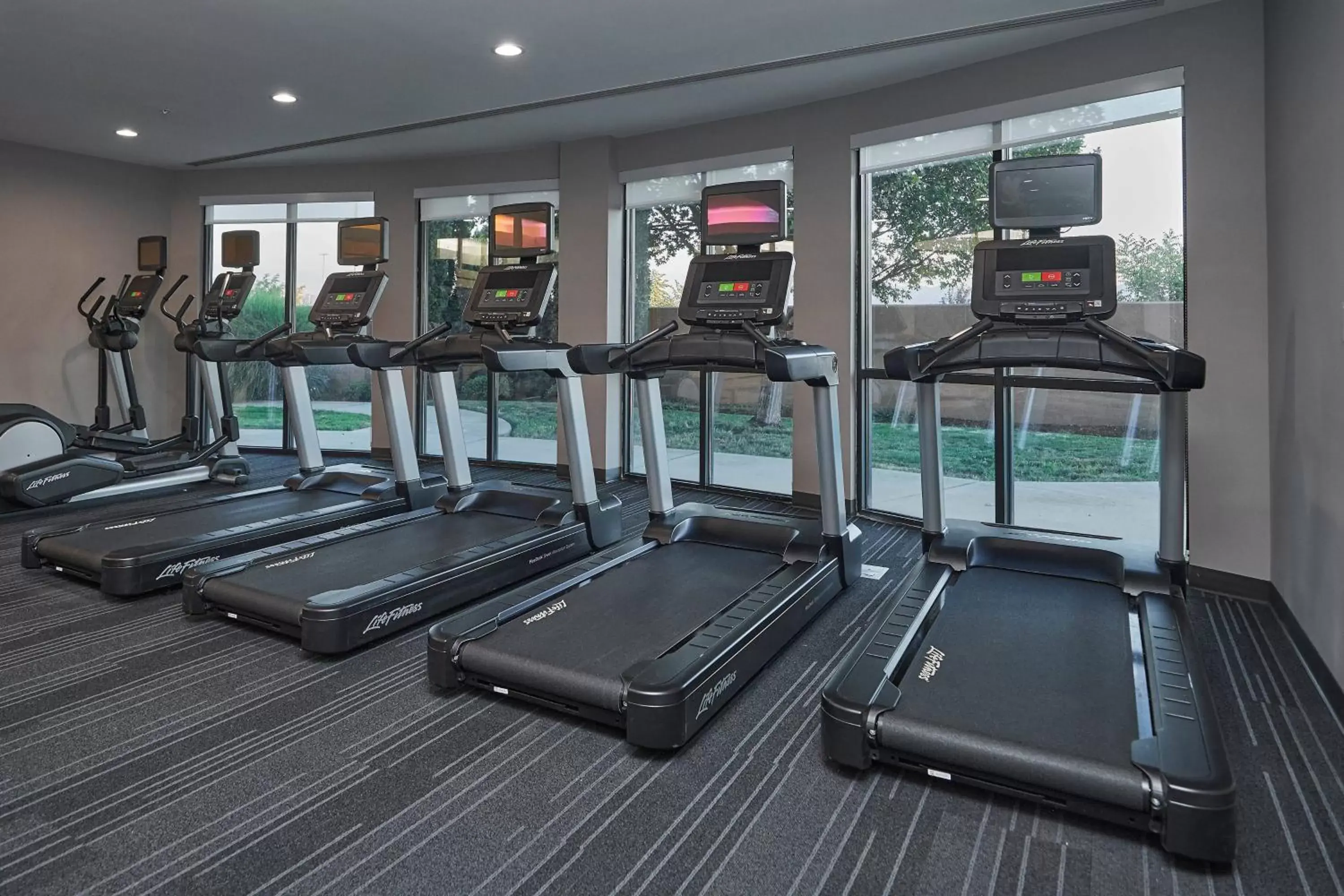 Fitness centre/facilities, Fitness Center/Facilities in Courtyard Medford Airport