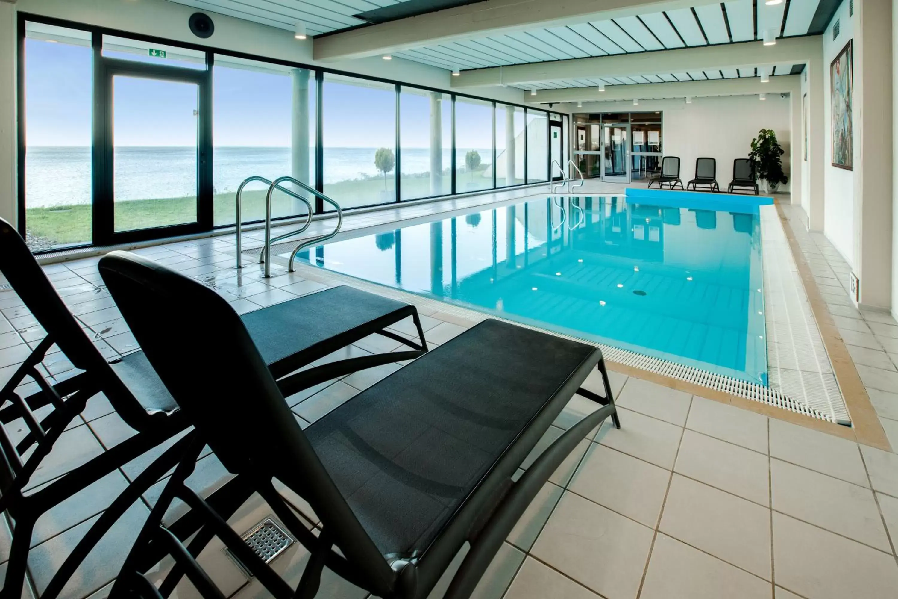 Pool view, Swimming Pool in Helnan Marselis Hotel