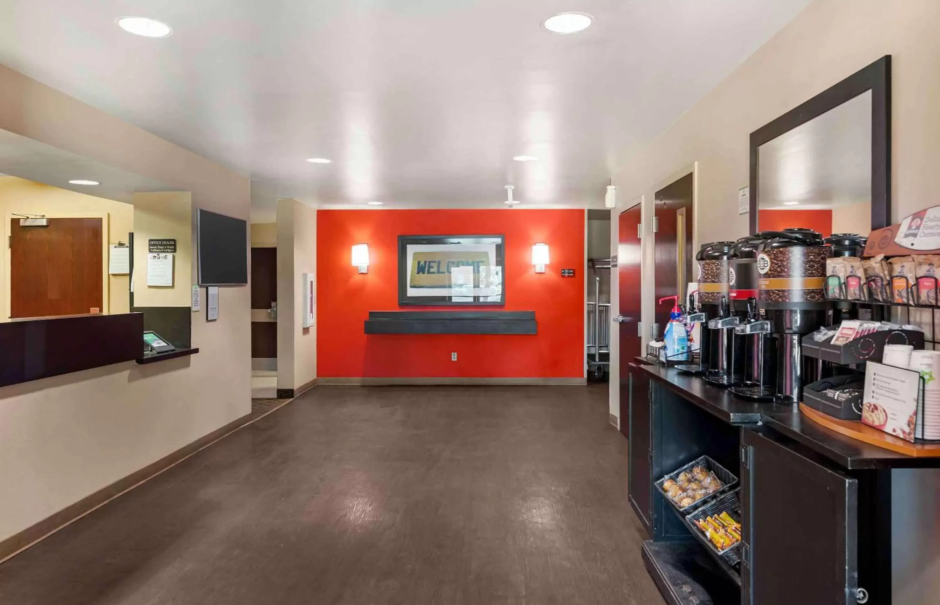 Lobby or reception in Extended Stay America Suites - Los Angeles - Long Beach Airport