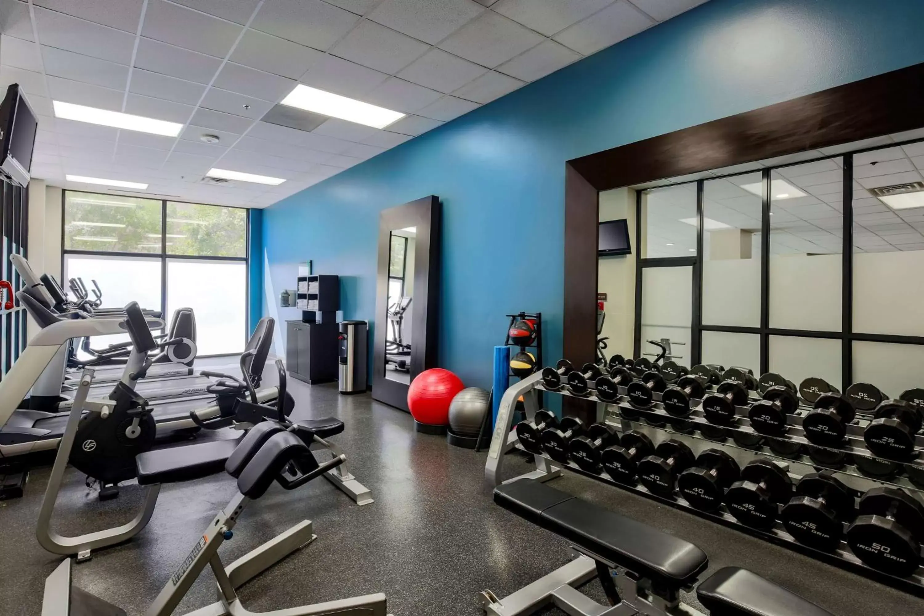 Fitness centre/facilities, Fitness Center/Facilities in Embassy Suites by Hilton Dallas-Love Field