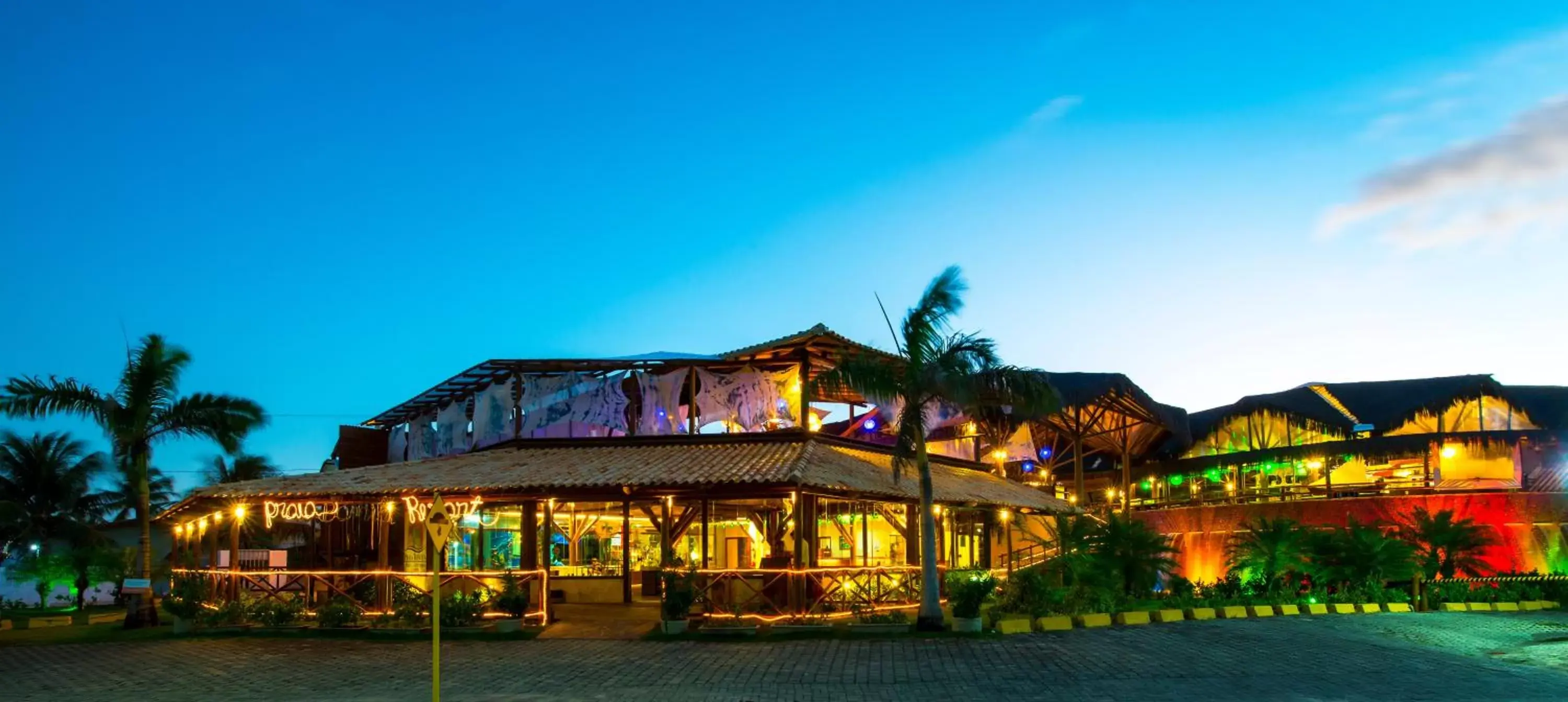 Facade/entrance in Praia Bonita Resort & Conventions - Praia de Camurupim Facade/entrance in Praia Bonita Resort & Conventions - Praia de Camurupim