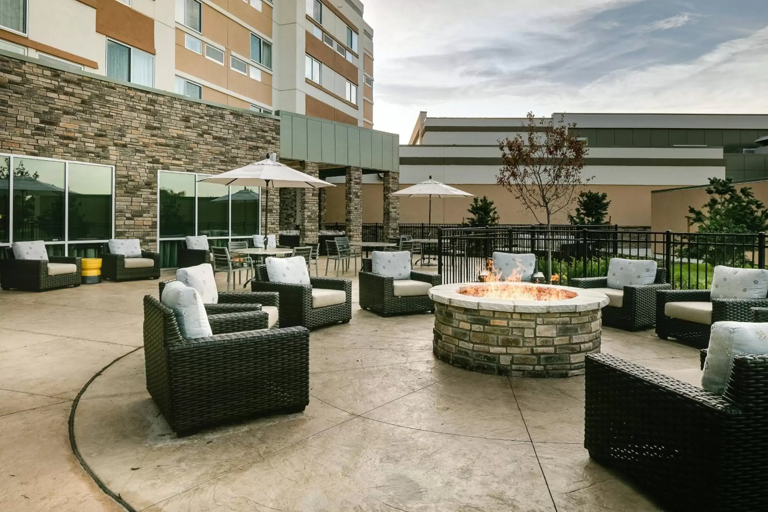 Property building in Courtyard by Marriott Omaha Bellevue at Beardmore Event Center