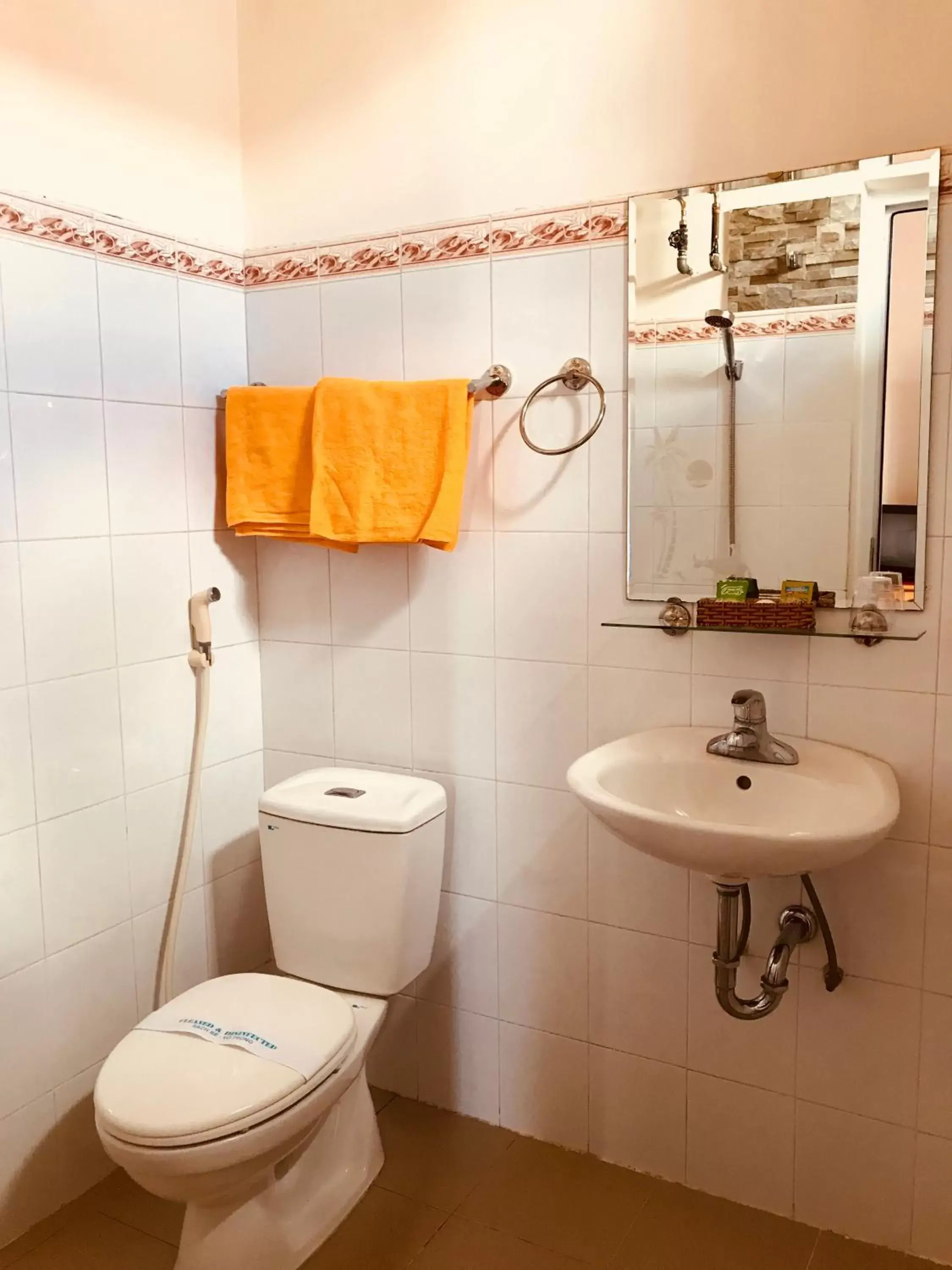 Bathroom in Nam Long Hotel