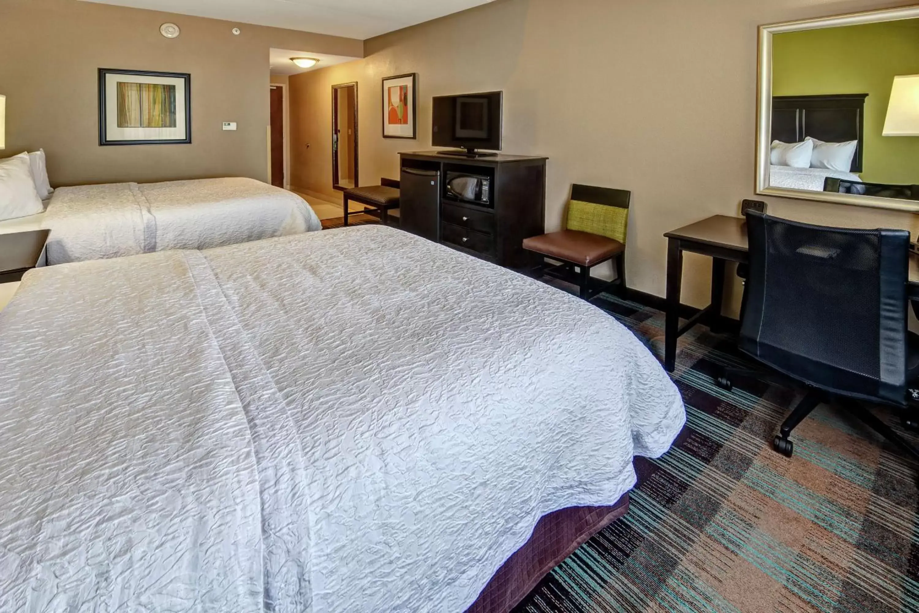 Bedroom, Bed in Hampton Inn & Suites Clarksville