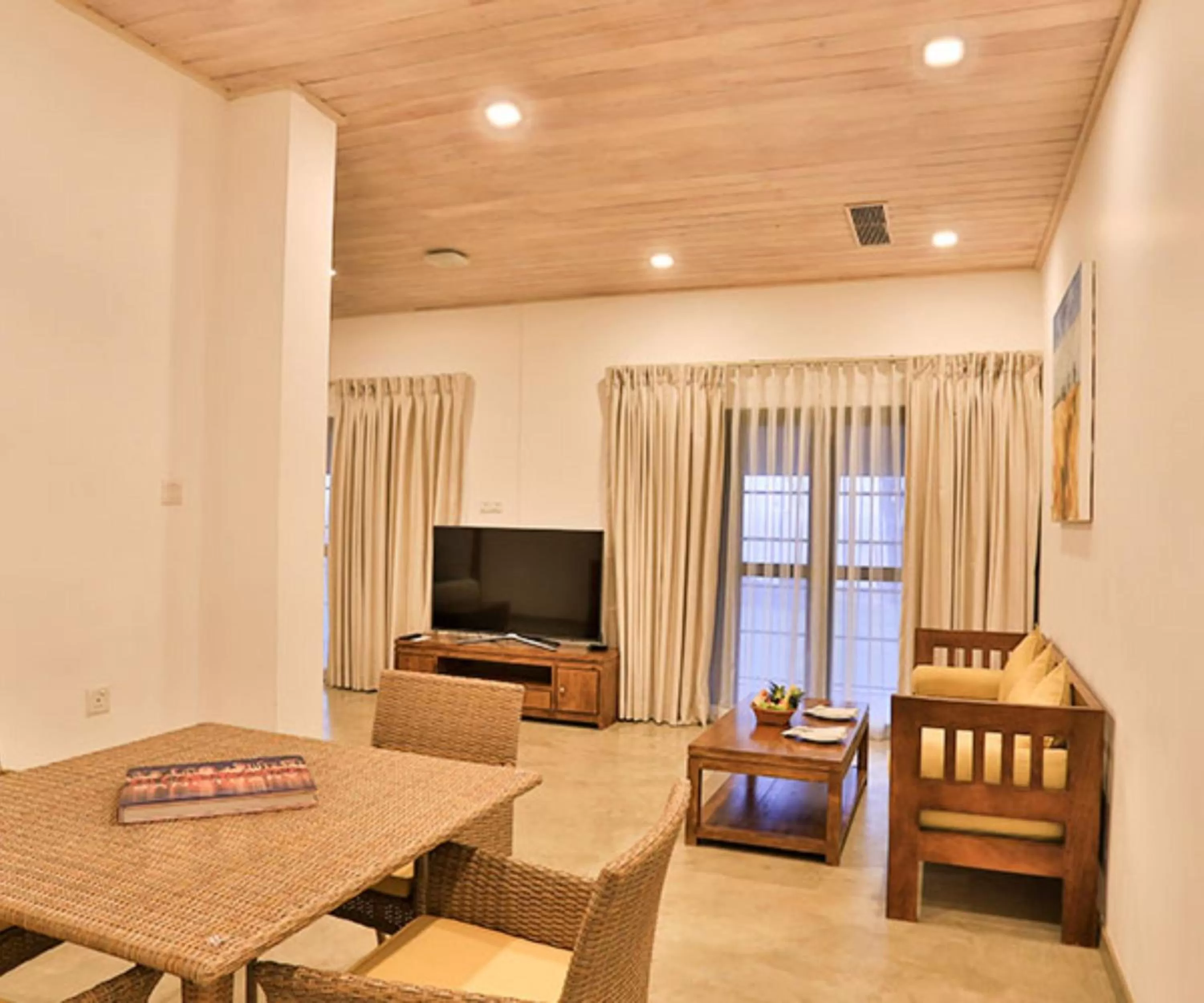 Bed in Regenta Arie Lagoon Negombo