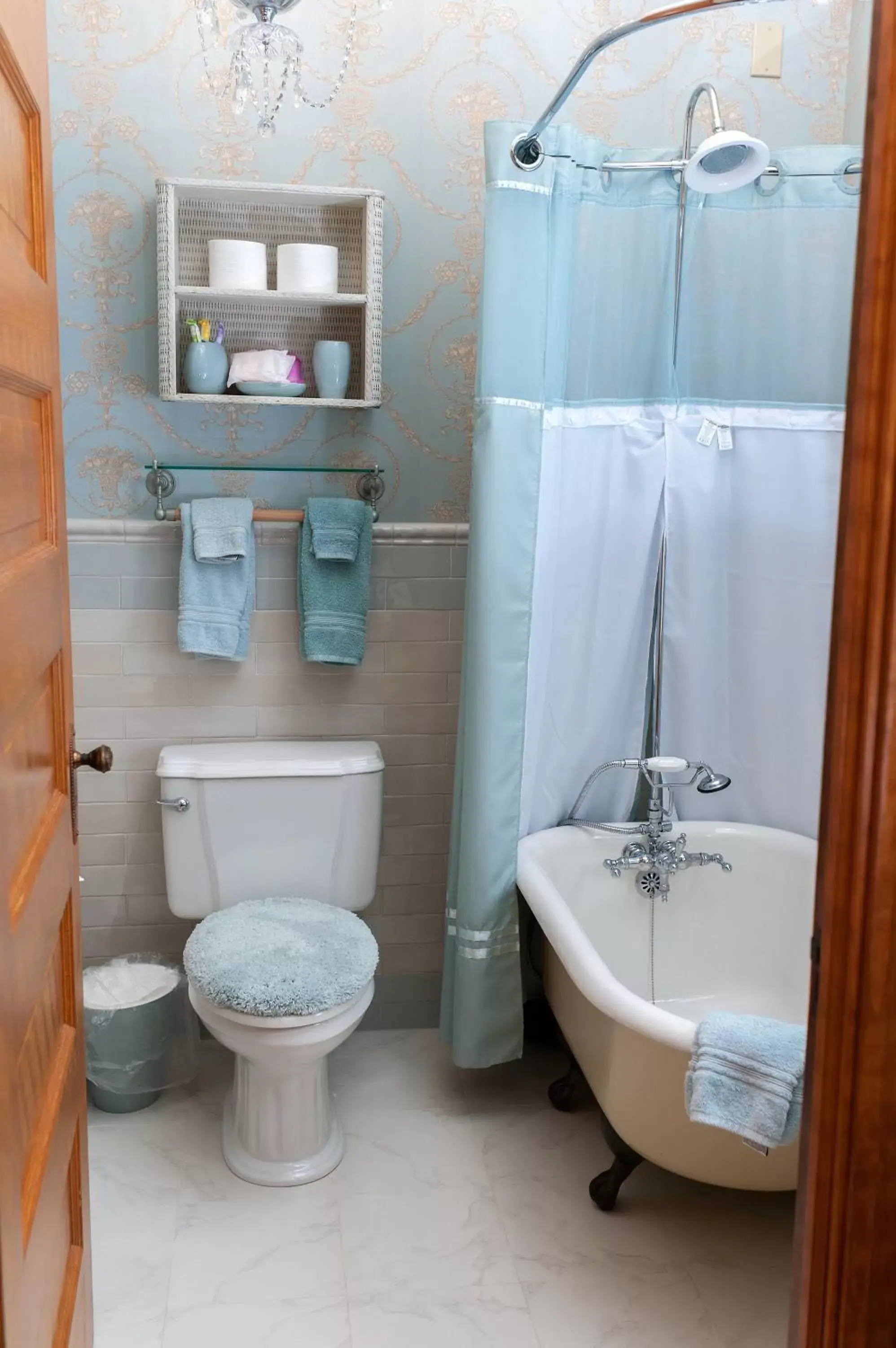 Bathroom in South Broadway Manor