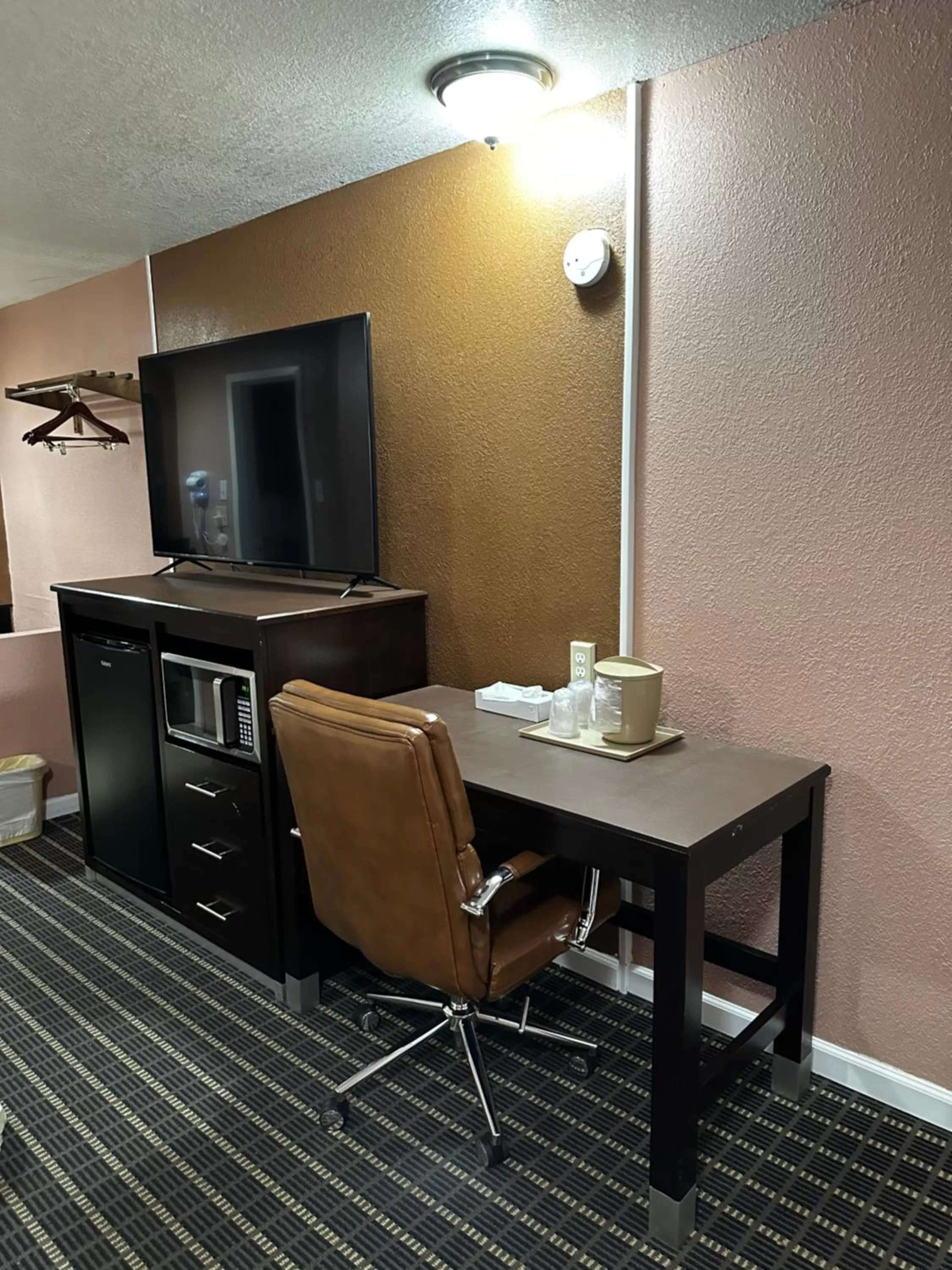 Annie Oakley Motel Oakley