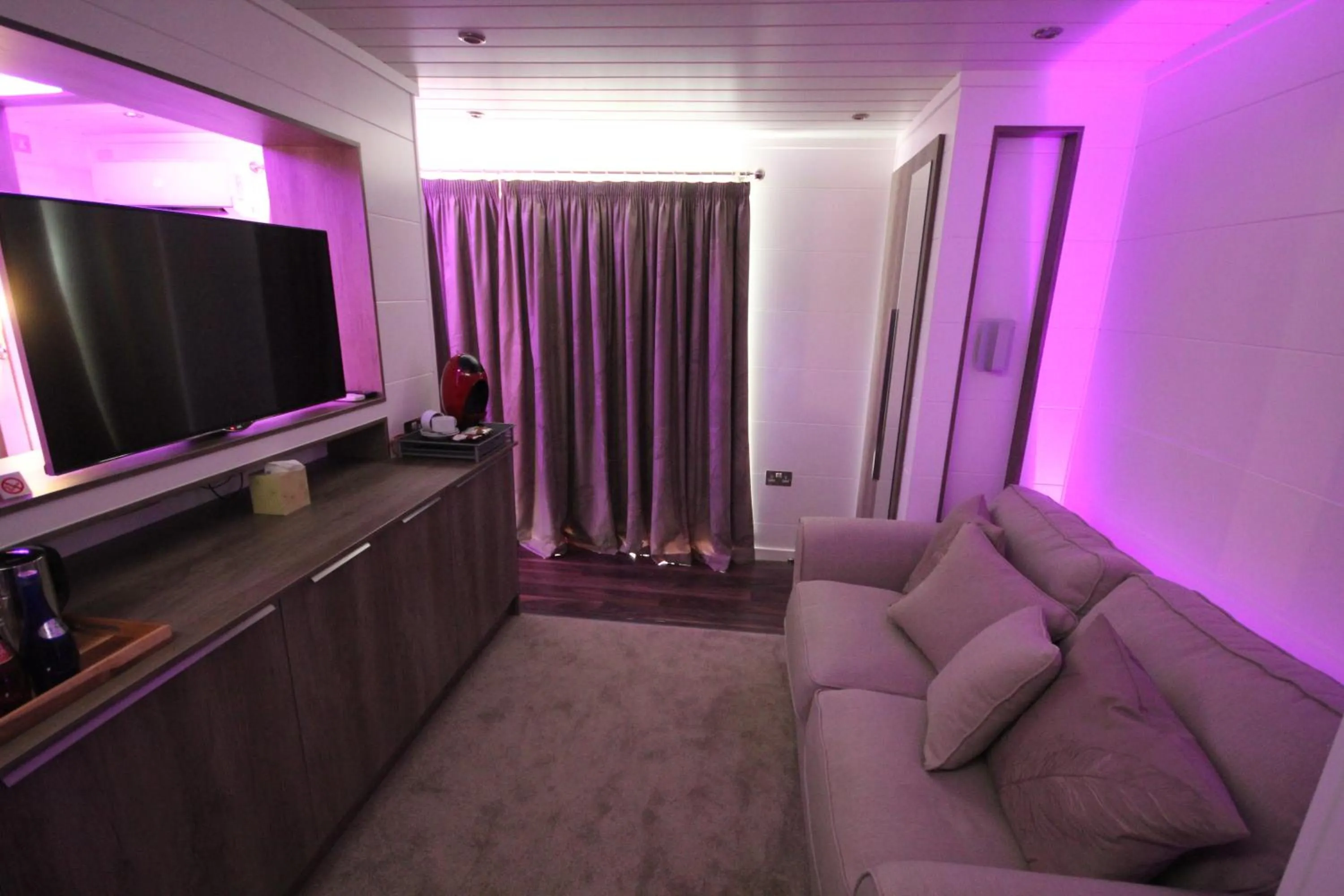 Photo of the whole room in Aberdunant Hall