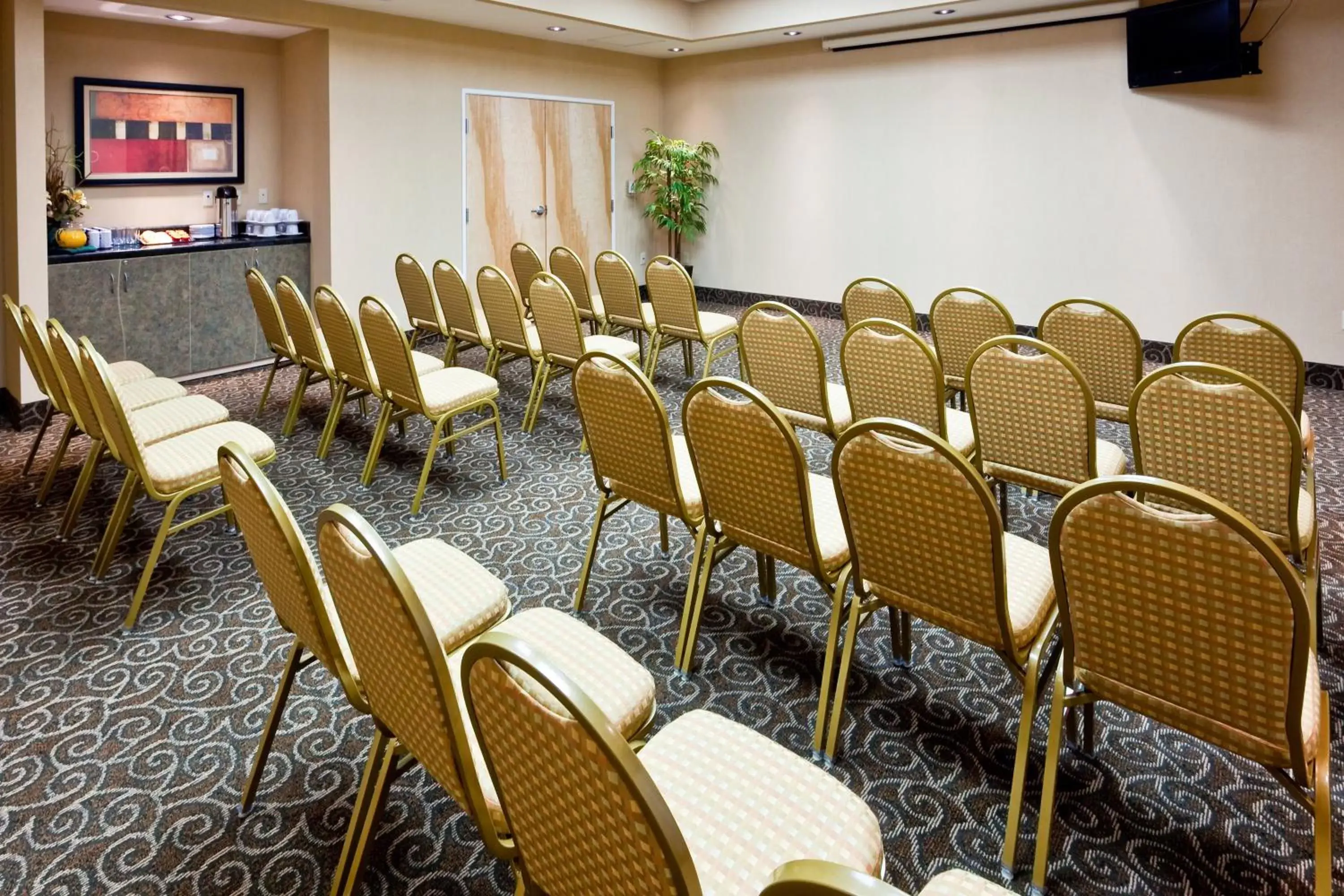 Meeting/conference room in Holiday Inn Express & Suites Monterrey Aeropuerto, an IHG Hotel