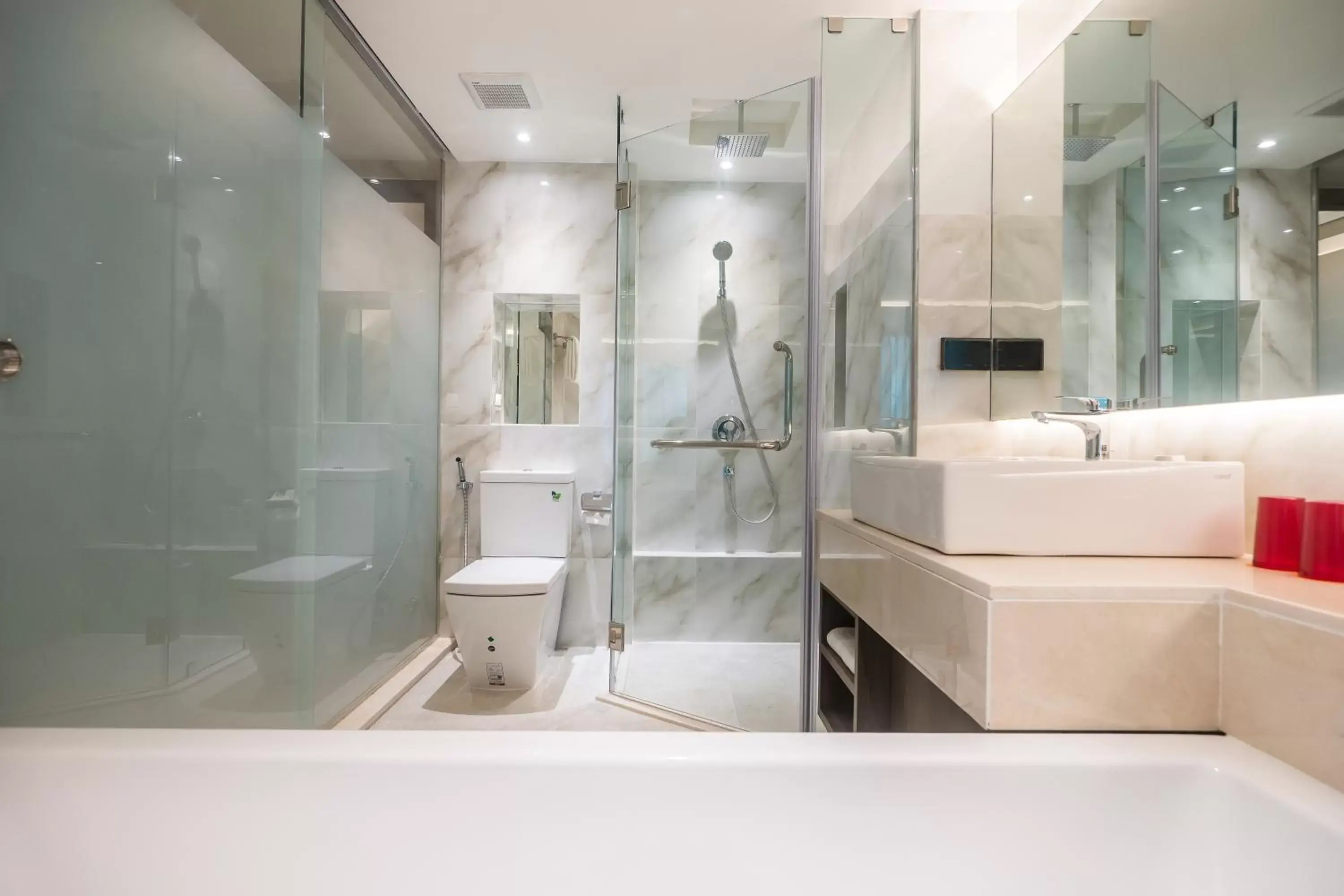 Toilet, Bathroom in Citrus Suites Sukhumvit 6 by Compass Hospitality