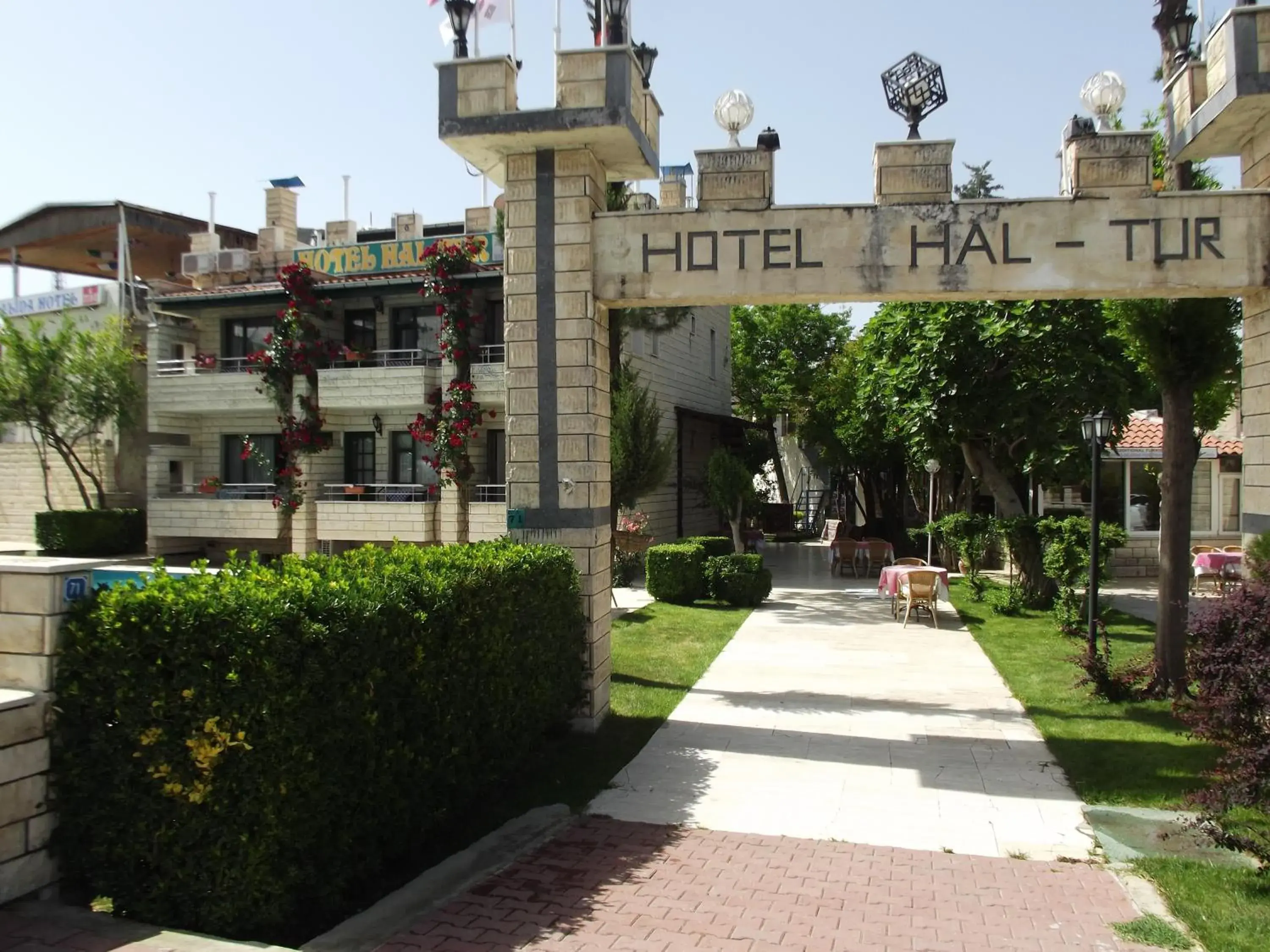 Facade/entrance, Property Building in Hotel HAL-TUR