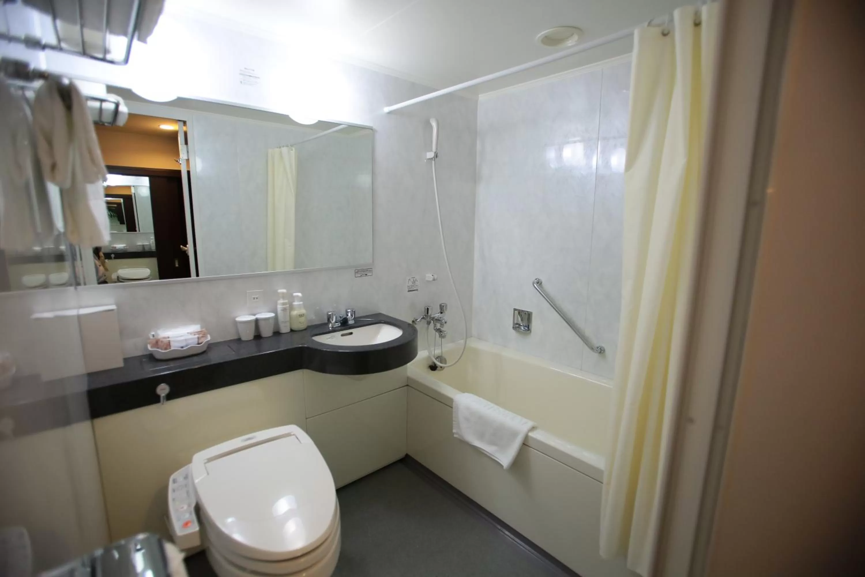 Photo of the whole room in International Hotel Ube