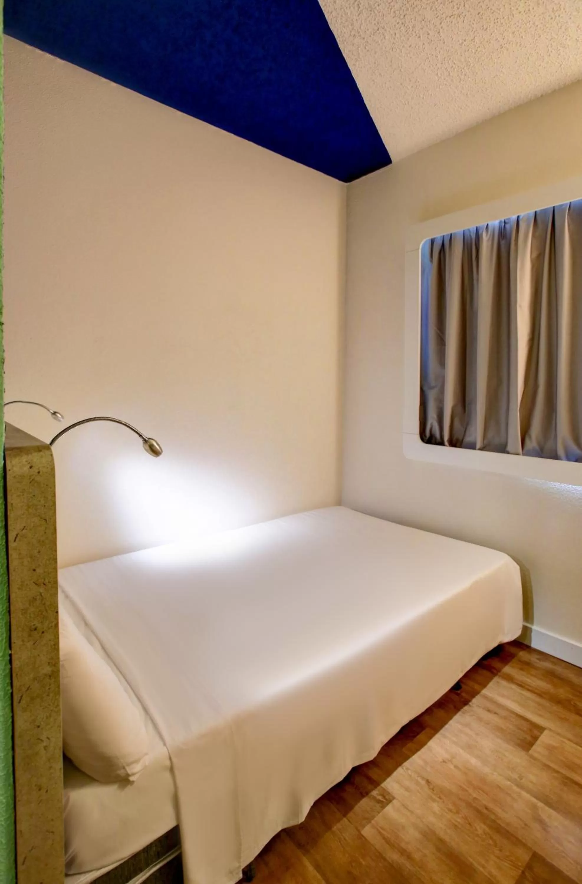 Bed in ibis budget Tambore