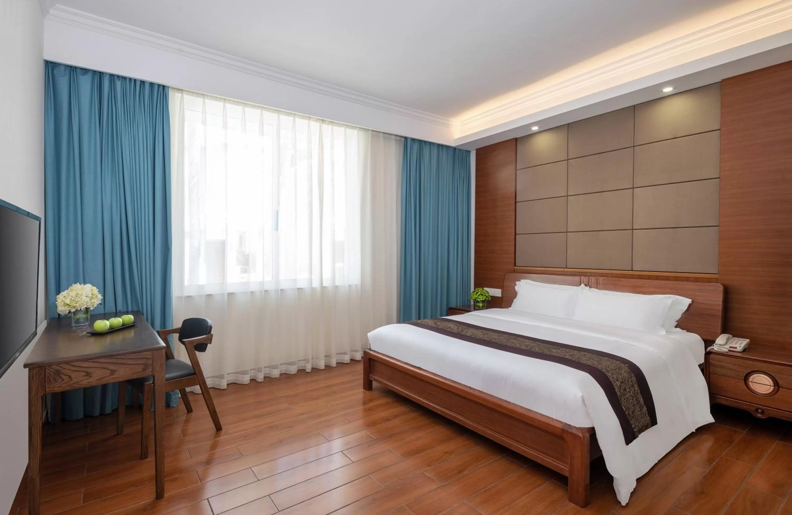 Bedroom, Bed in Sanya South China Hotel