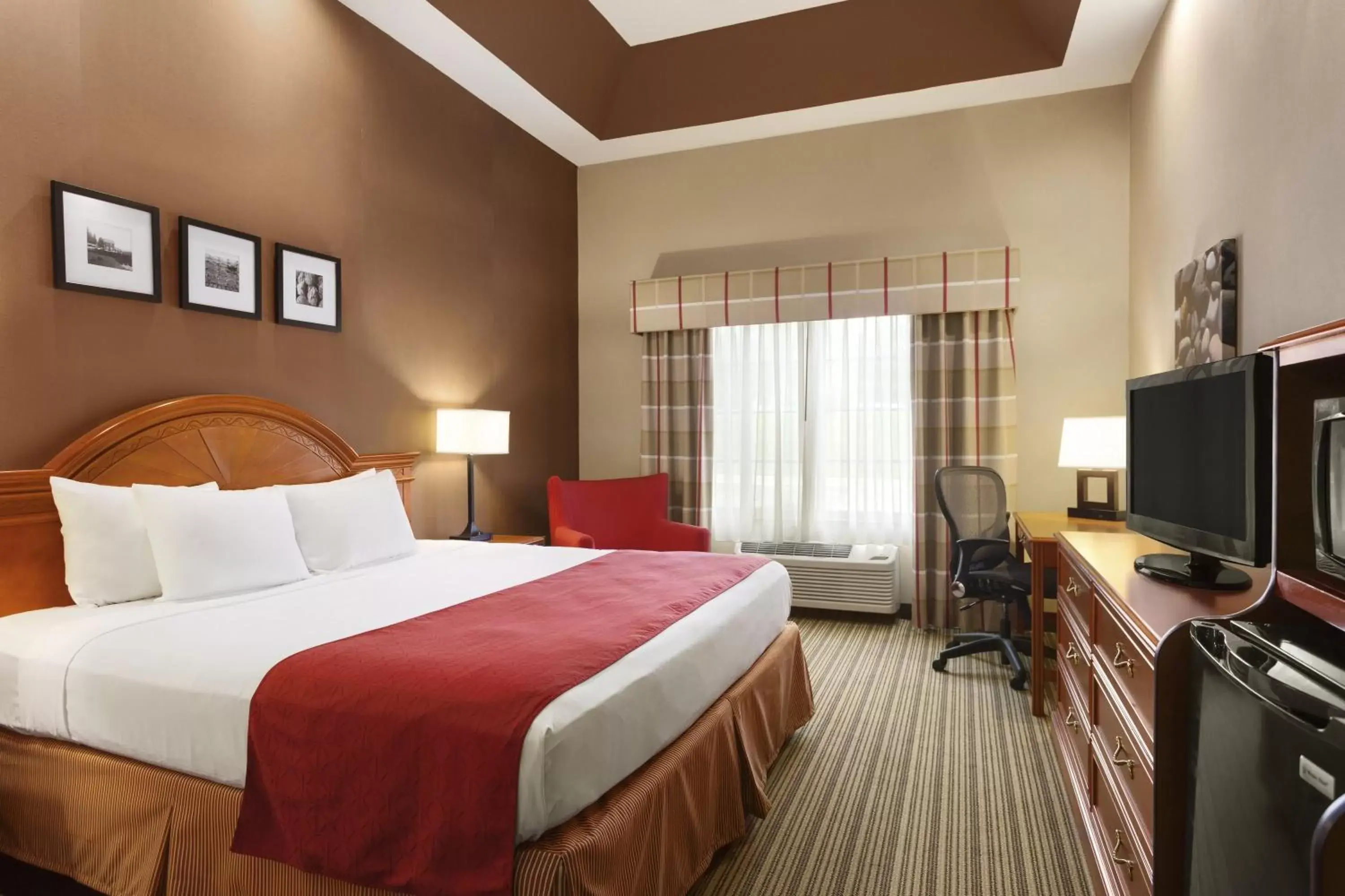 Other, Bed in Country Inn & Suites by Radisson, Bel Air/Aberdeen, MD