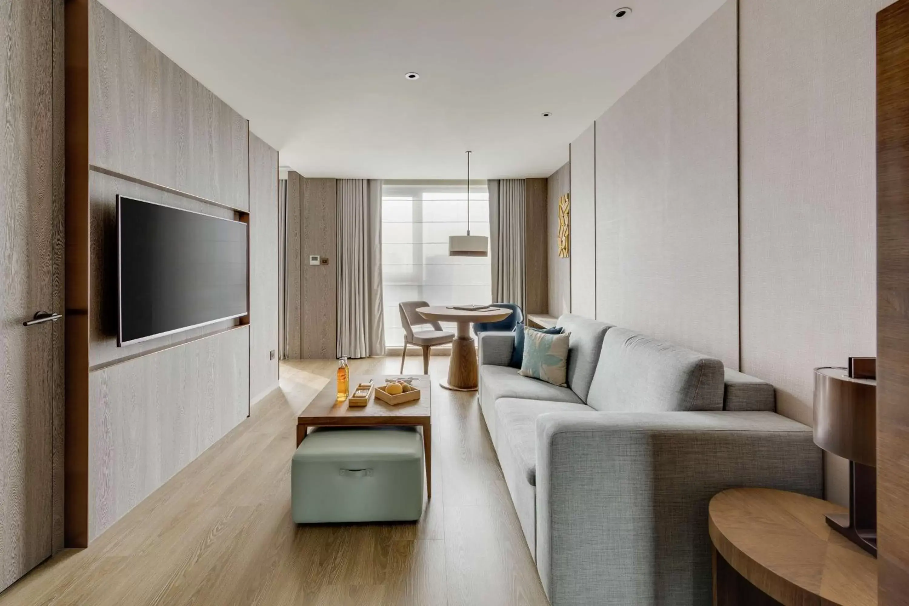 Bedroom, Seating Area in DoubleTree by Hilton Taipei Zhongshan