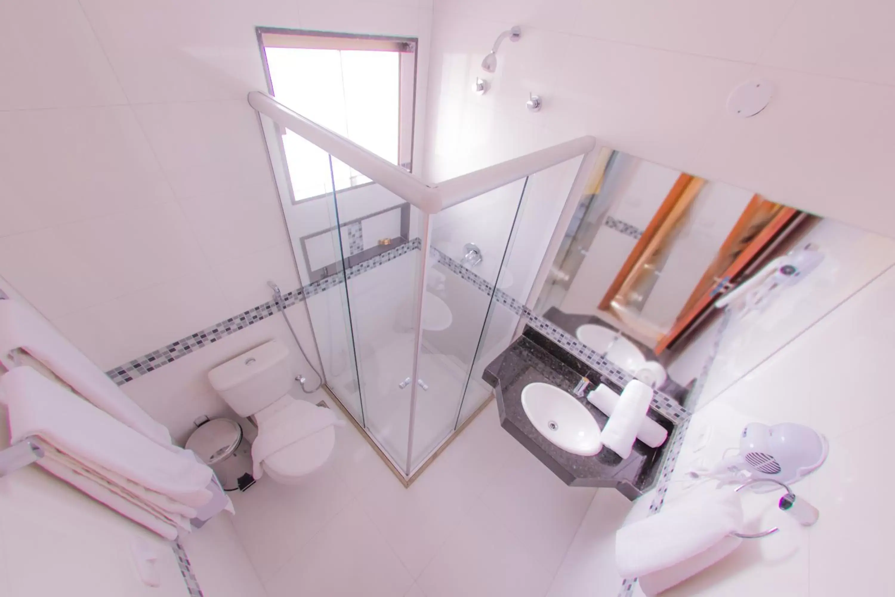 Bathroom in Safira Praia Hotel