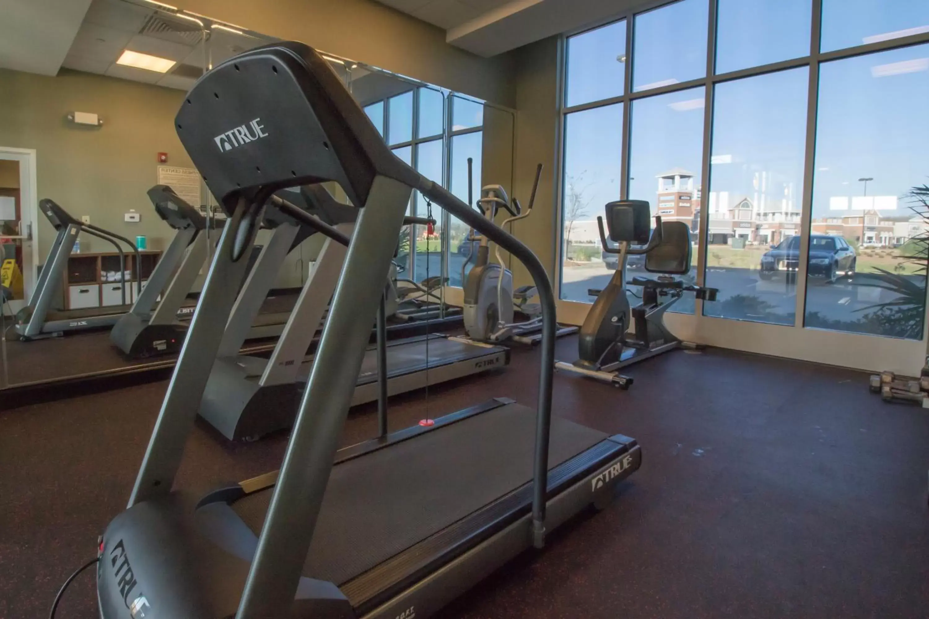 Fitness centre/facilities, Fitness Center/Facilities in Holiday Inn Pearl - Jackson Area, an IHG Hotel