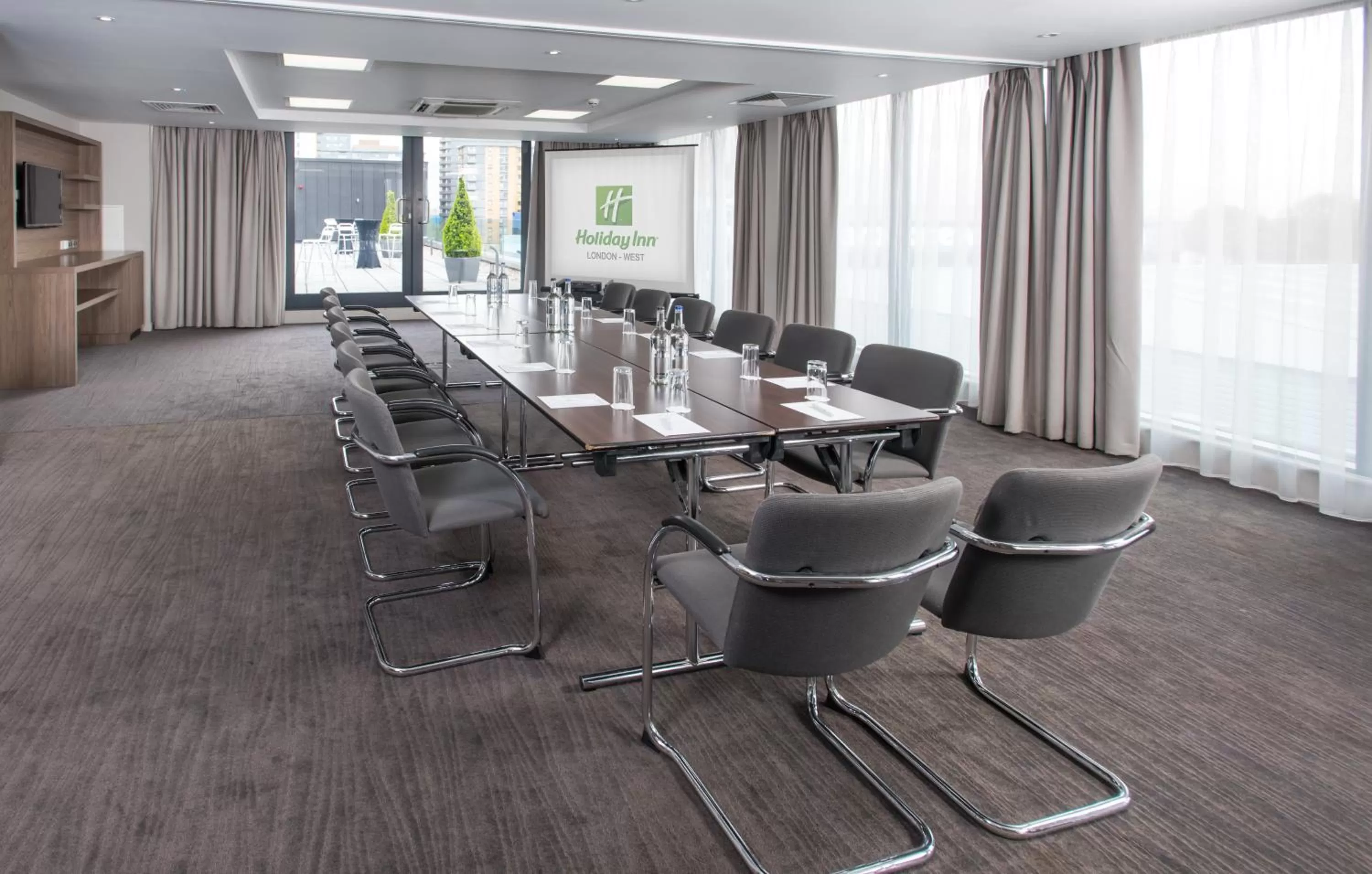 Meeting/conference room in Holiday Inn London West by IHG