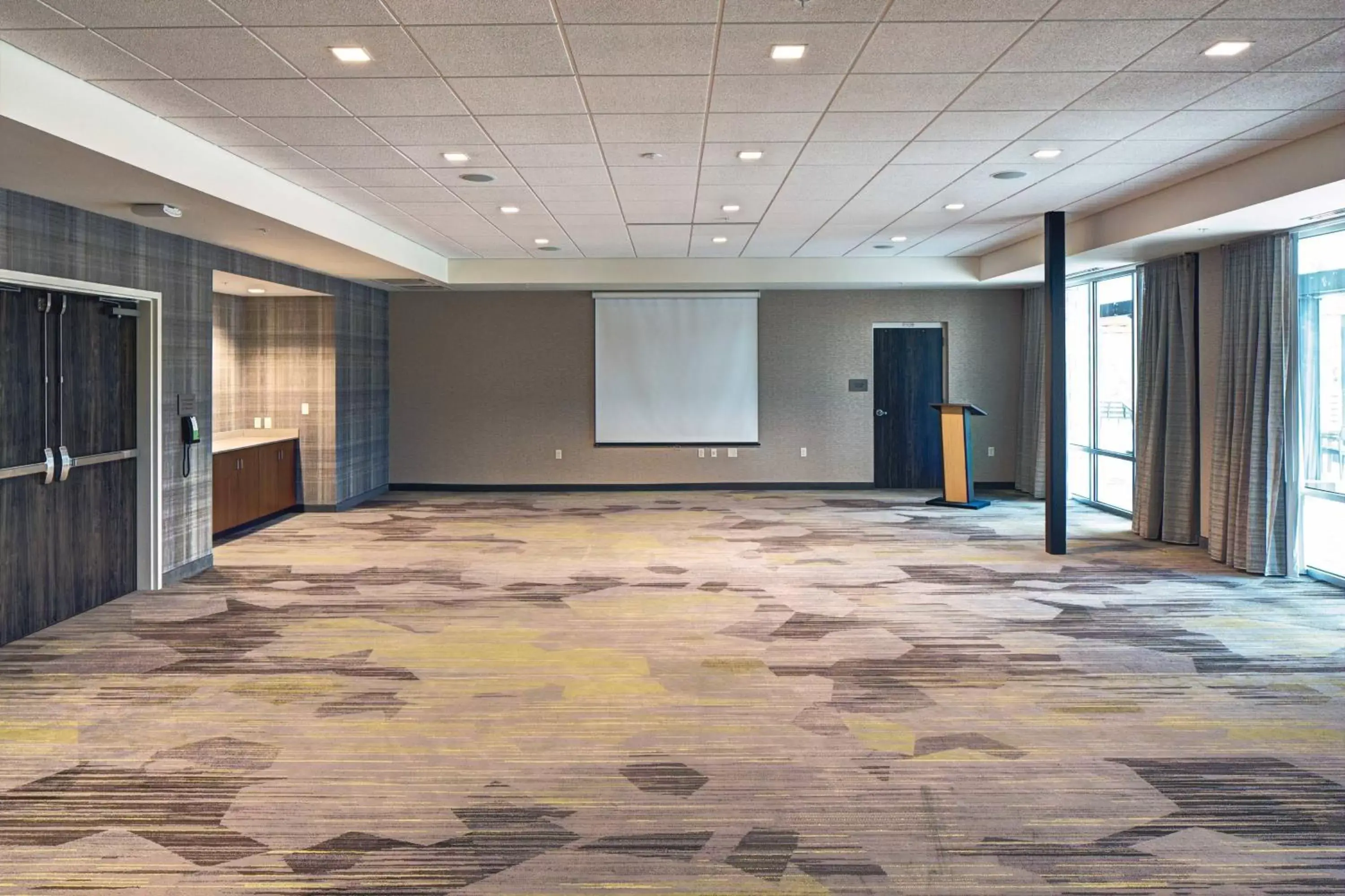 Meeting/conference room in Courtyard by Marriott Appleton Riverfront