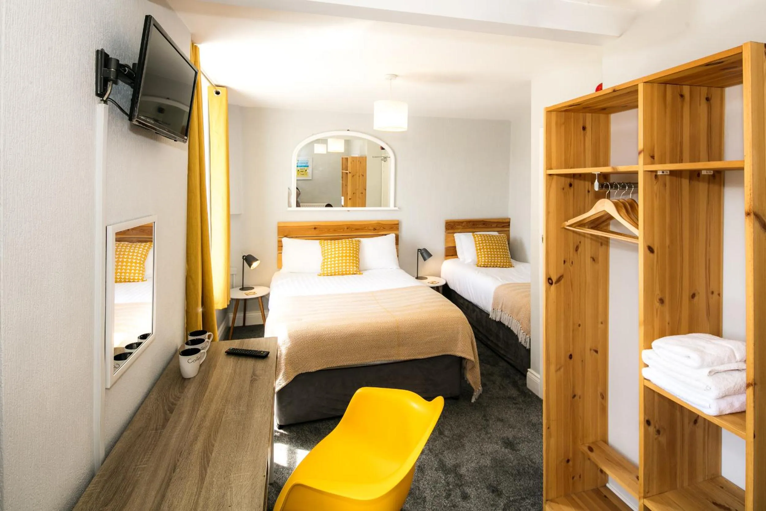 Photo of the whole room in Kenilworth Hotel