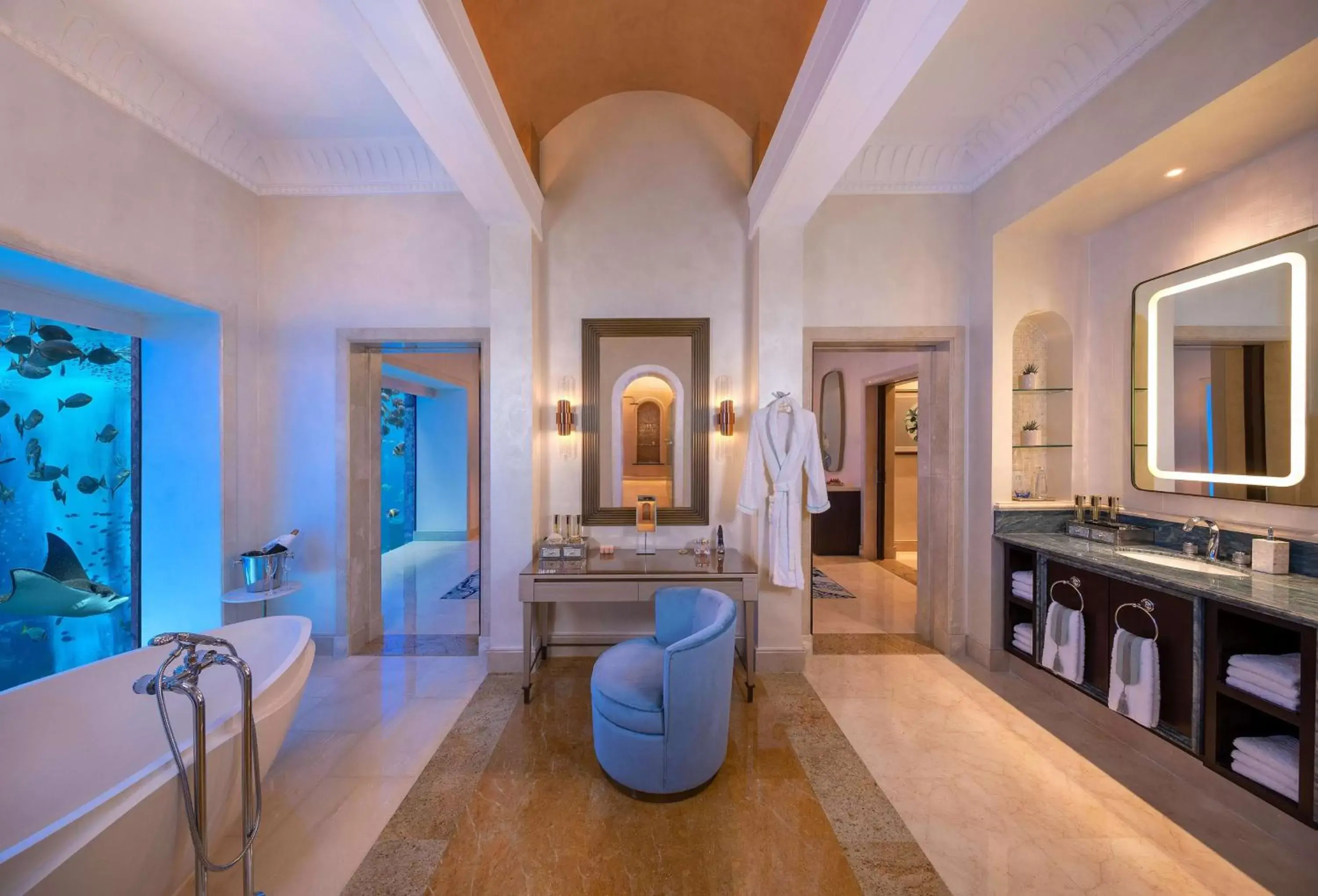 Bathroom, Seating Area in Atlantis, The Palm