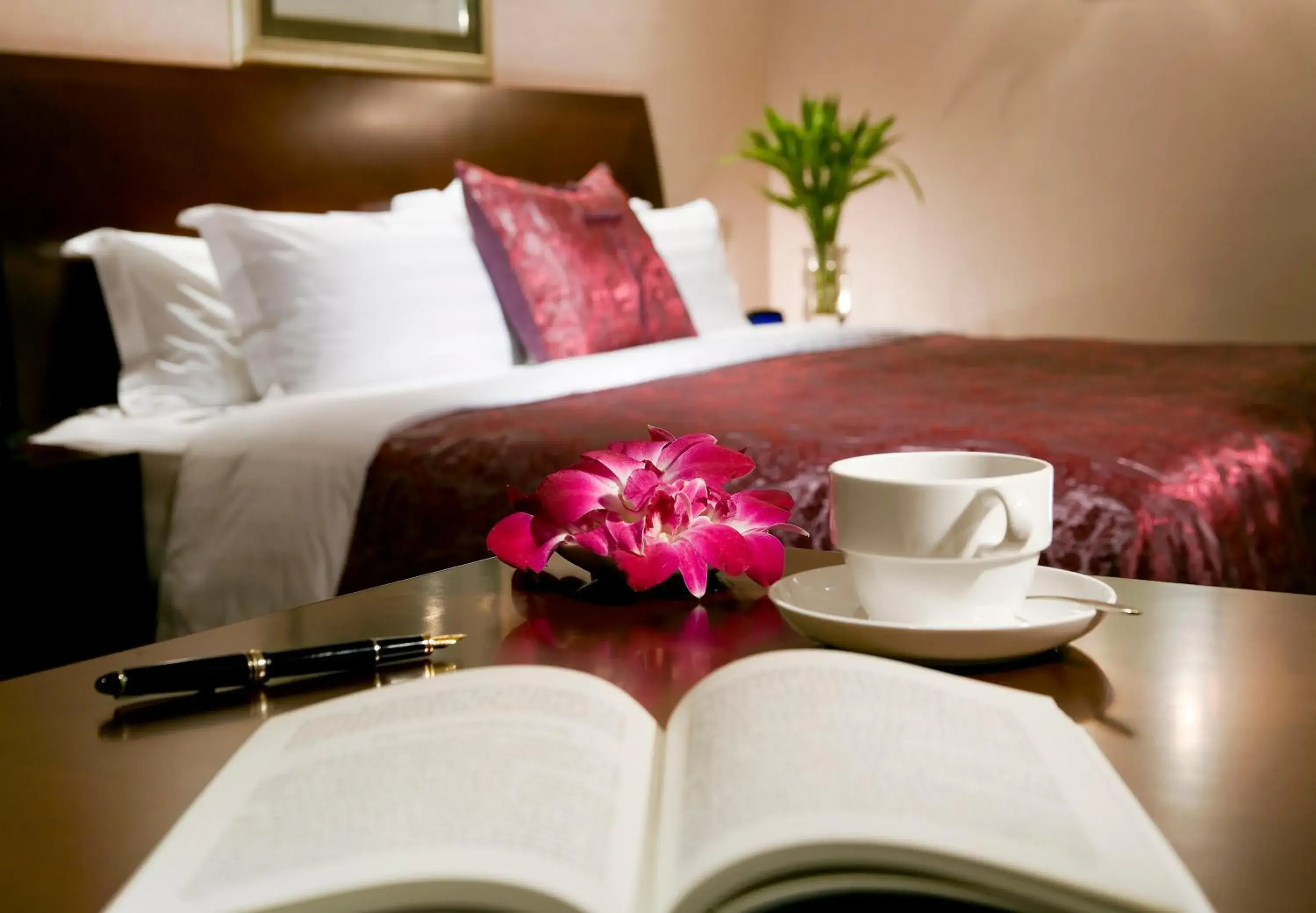 Bed in Baolong Hotel Shanghai Bed in Baolong Hotel Shanghai