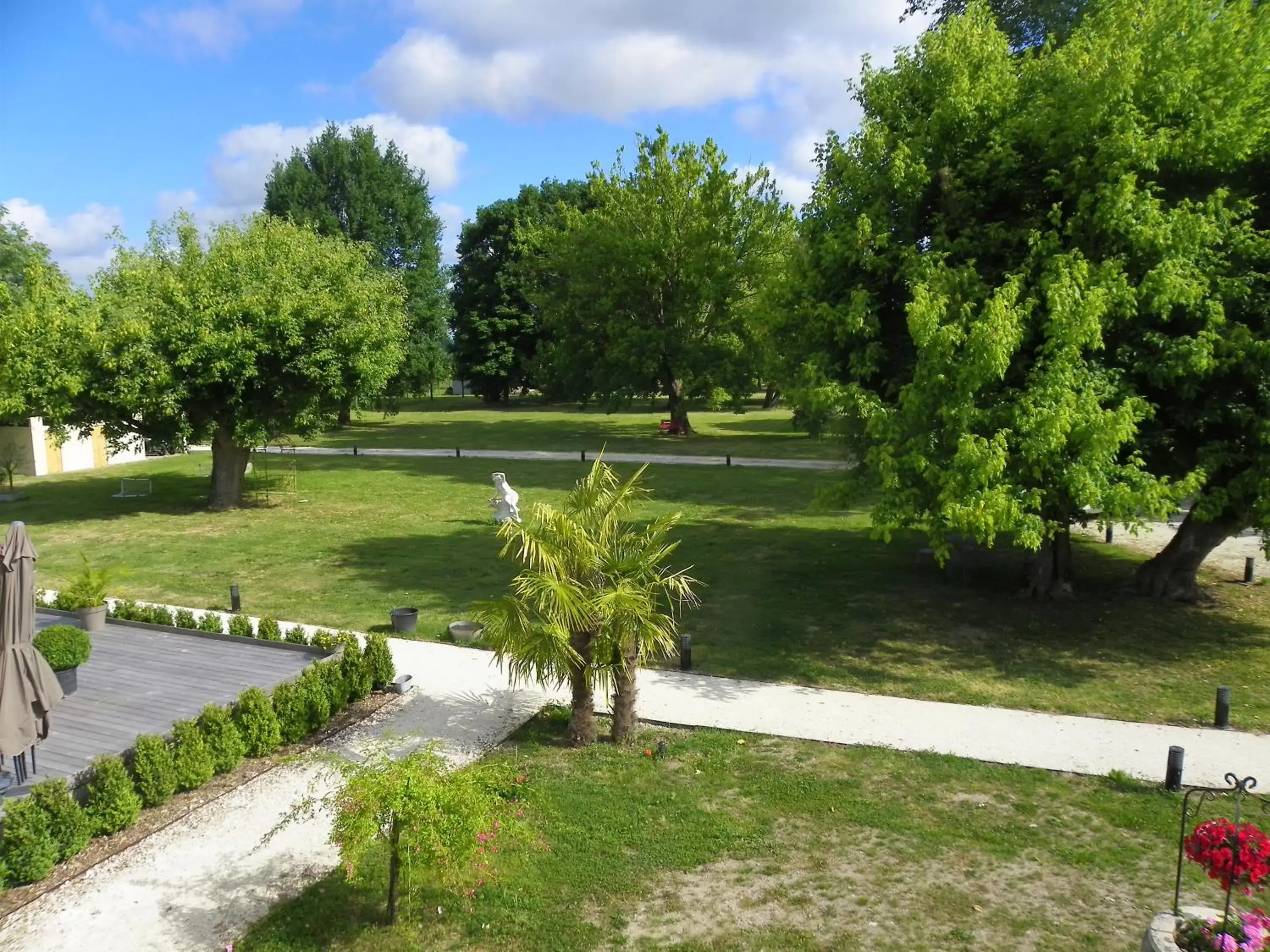 Day, Garden in Logis- Hôtel Spa Restaurant l'Epicurial