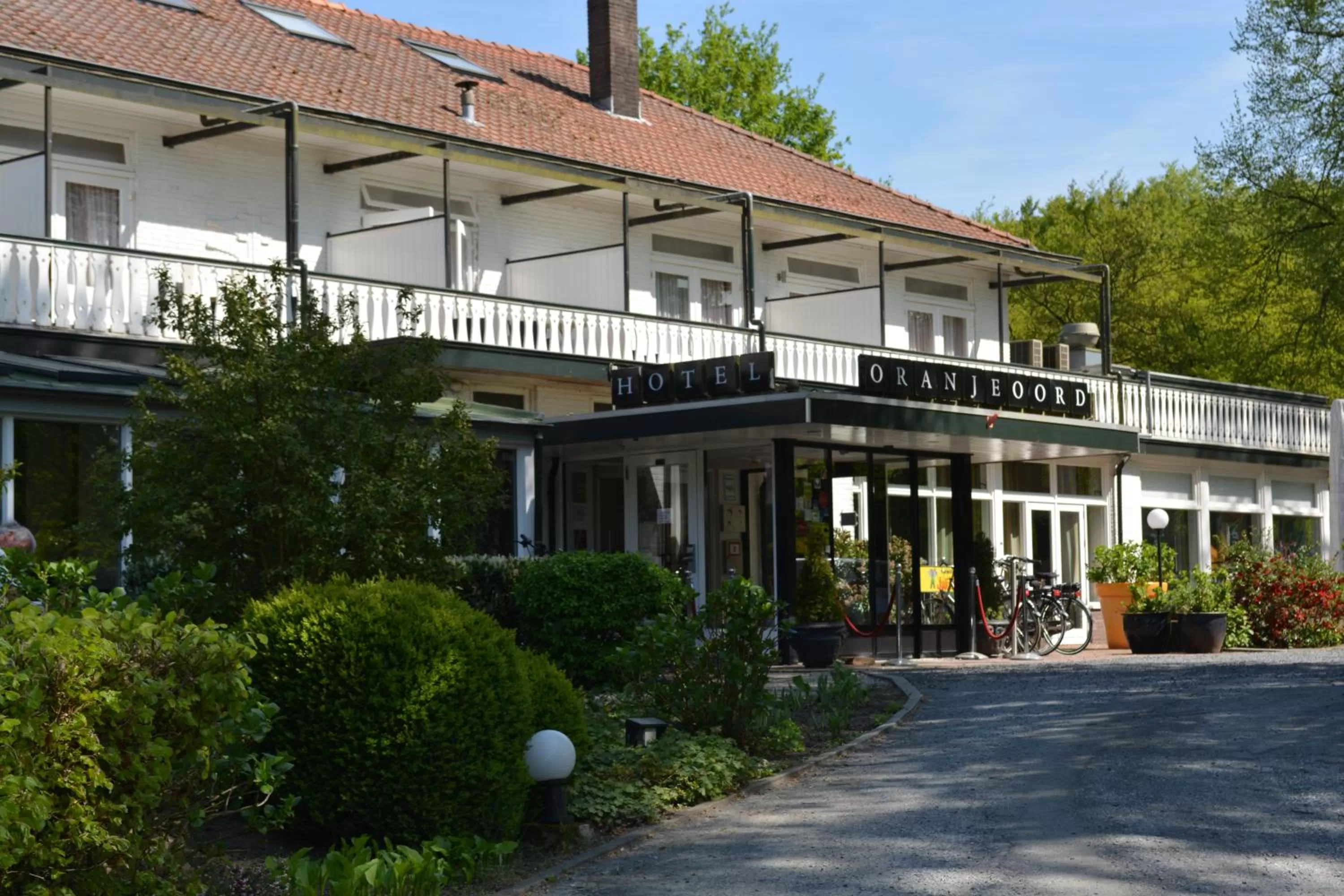 Garden, Property Building in Hotel Oranjeoord