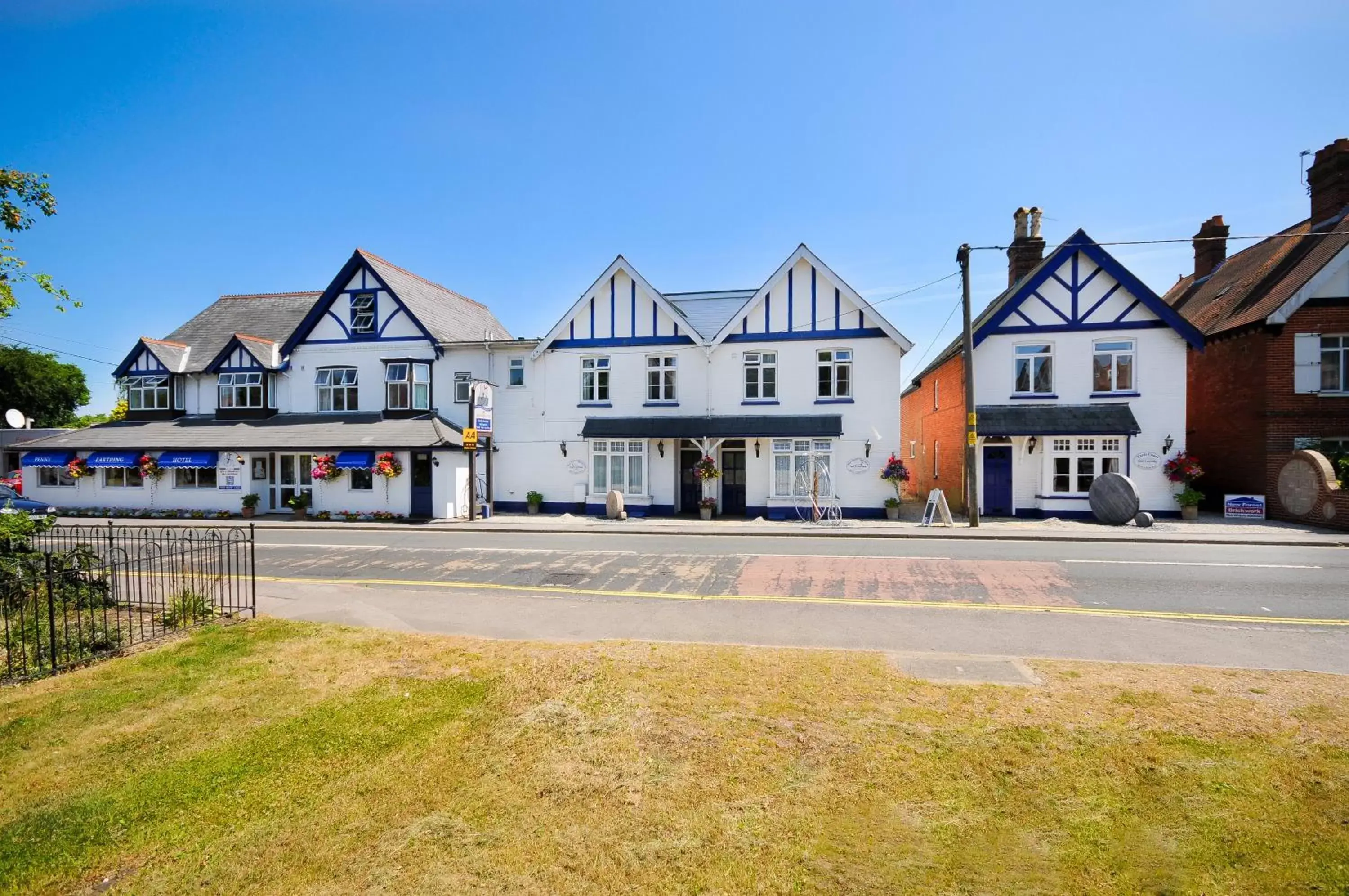 Facade/entrance, Property Building in Penny Farthing Hotel & Cottages