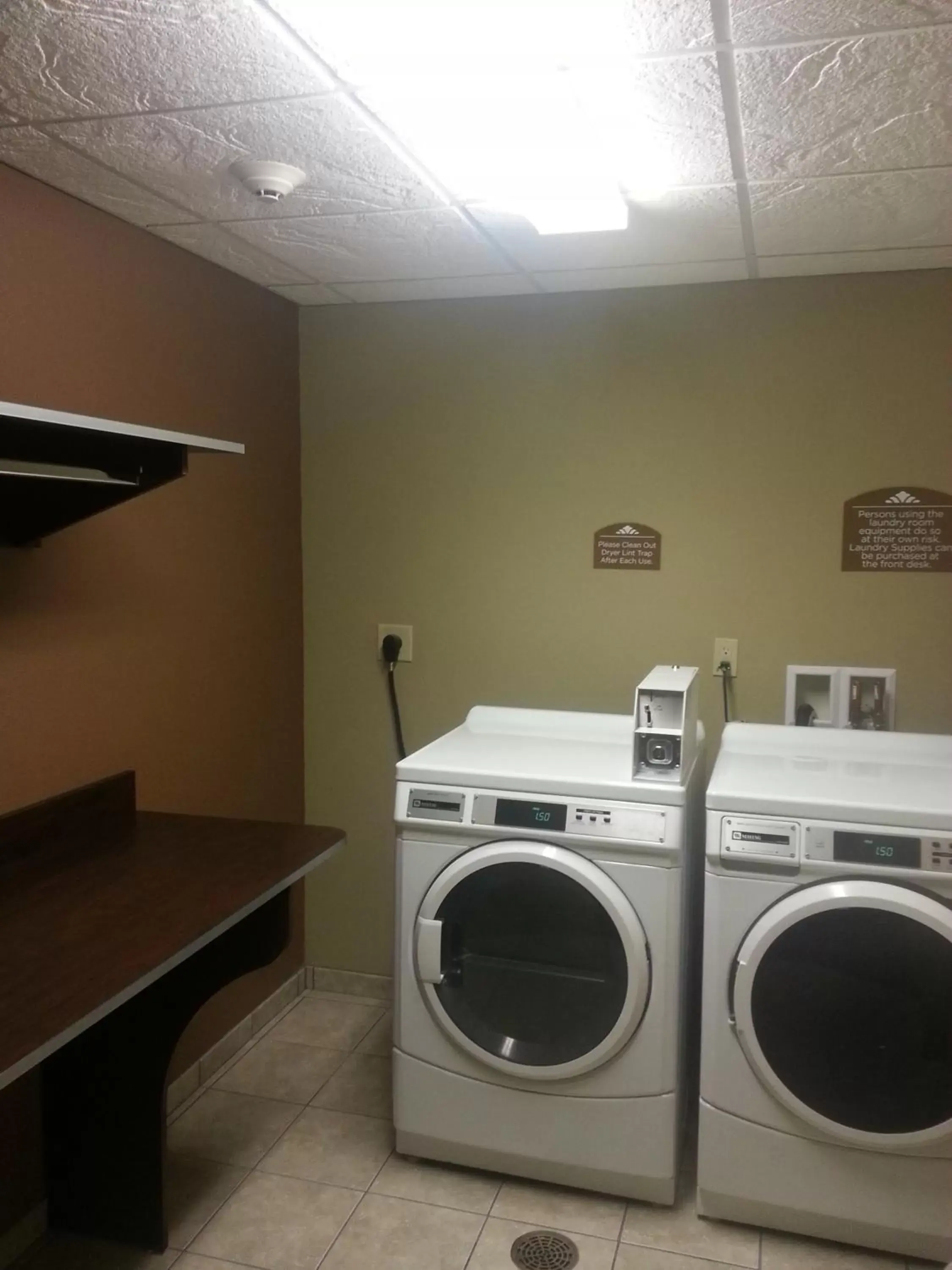 Area and facilities, Kitchen/Kitchenette in Microtel Inn and Suites Carrollton