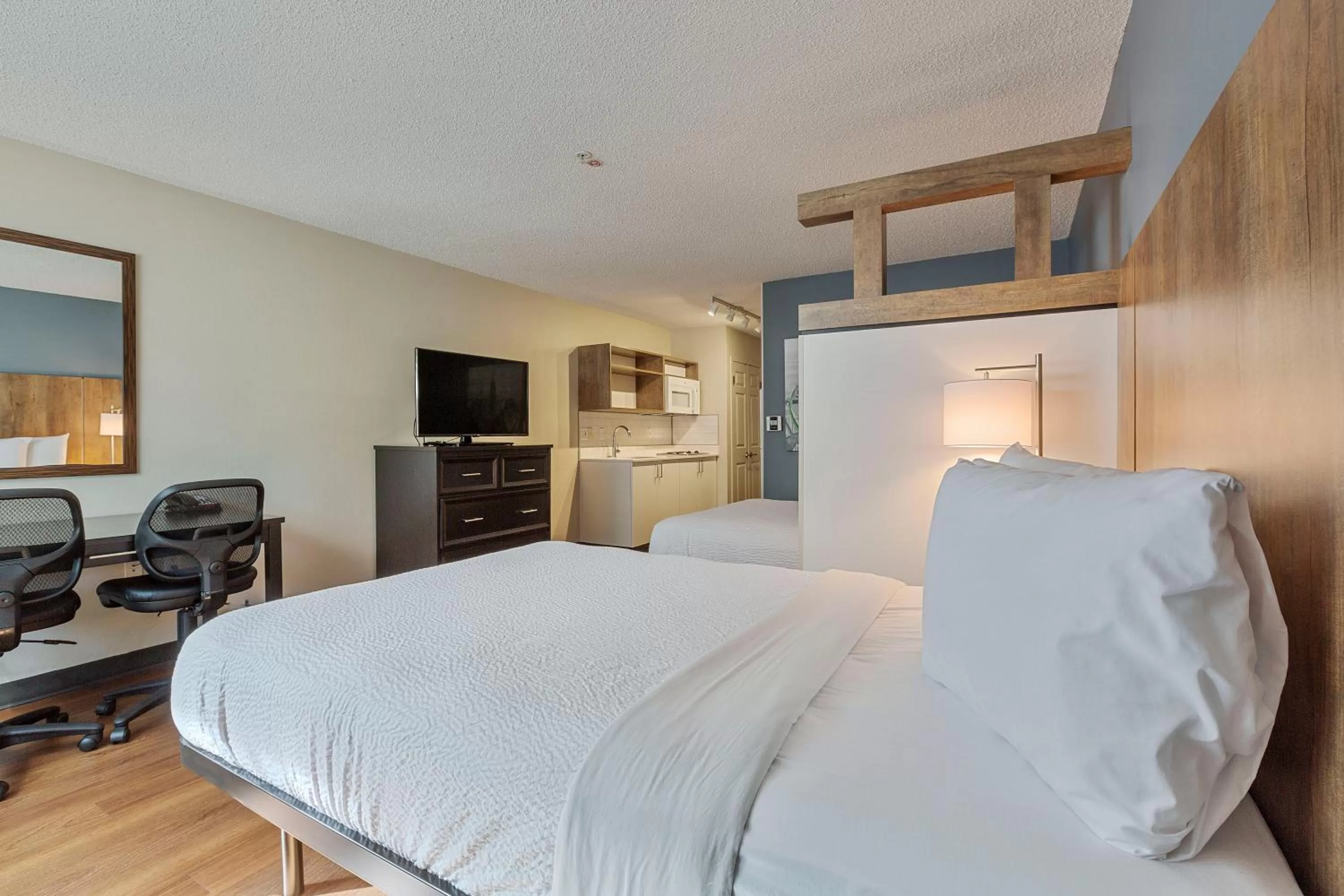 Bed in Extended Stay America Suites - San Jose - Milpitas - McCarthy Ranch