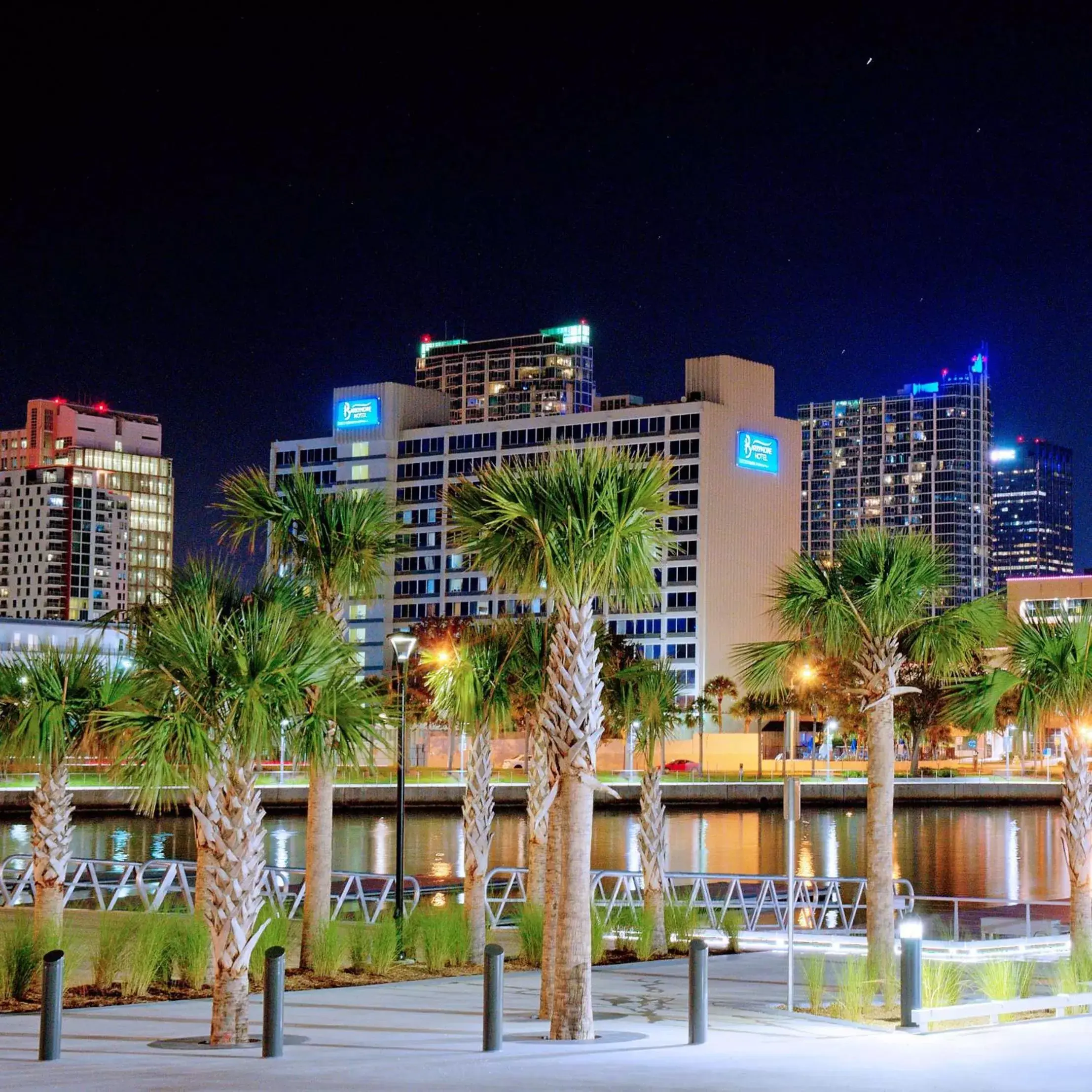 Property Building in The Barrymore Hotel Tampa Riverwalk