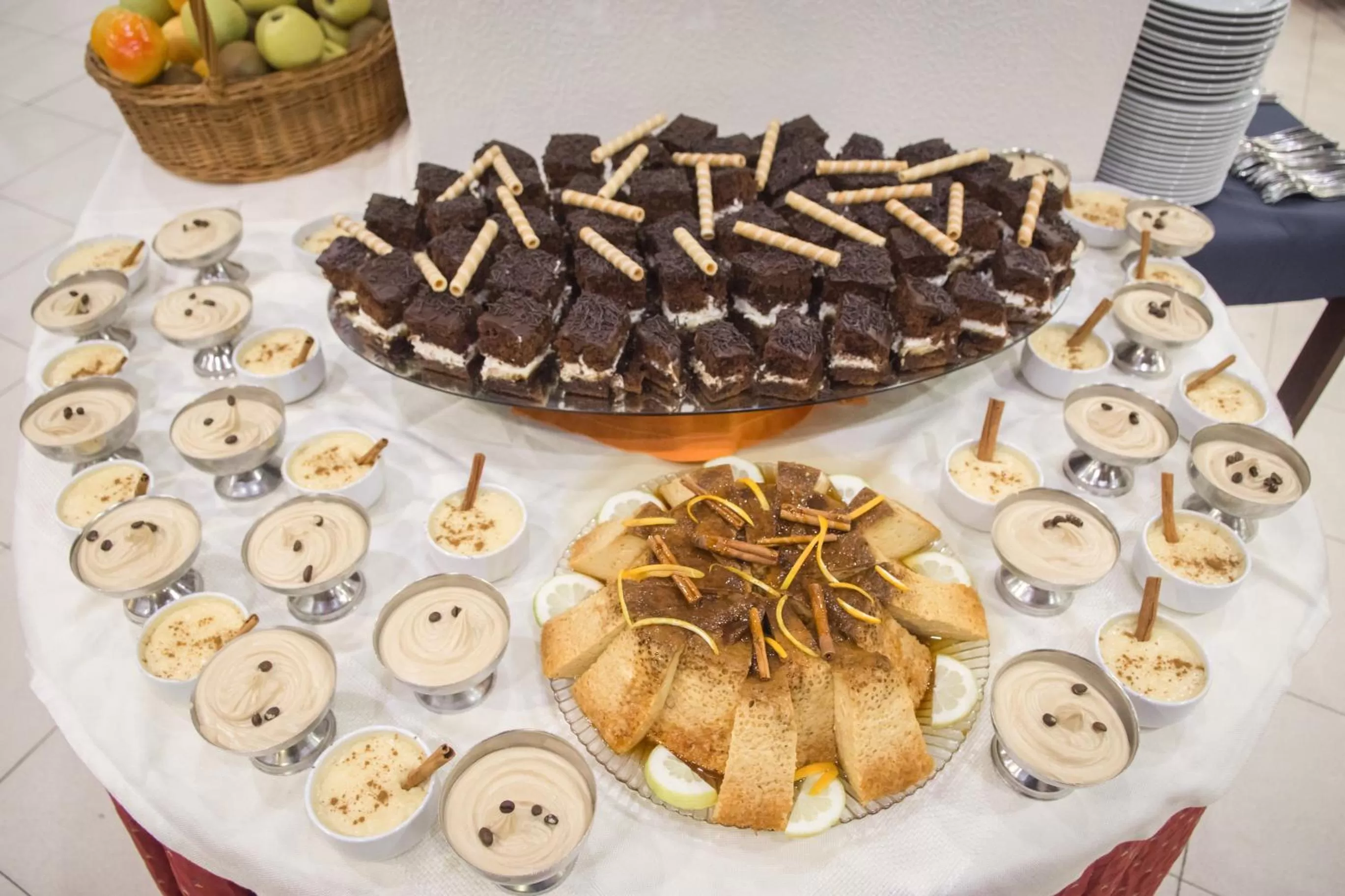 Restaurant/places to eat in Hotel Cristal Caldas