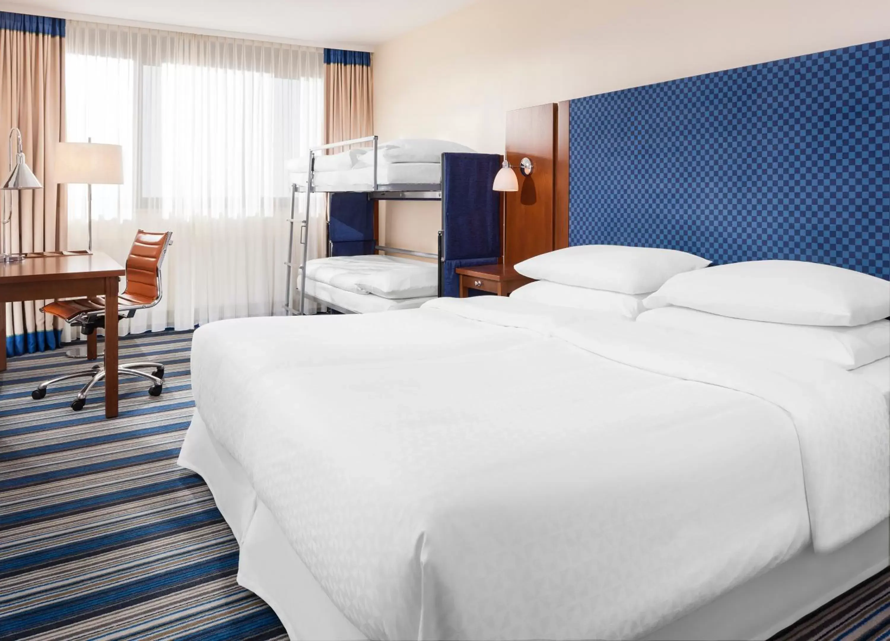 Classic Triple Room in Arthotel Ana im Olympiapark Classic Triple Room in Arthotel Ana im Olympiapark