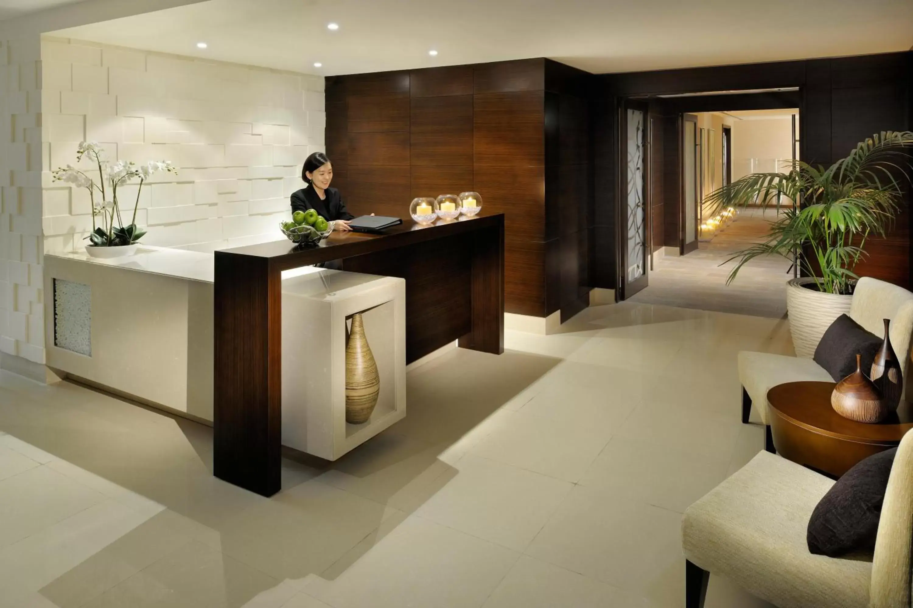 Staff, Lobby/Reception in Asiana Hotel Dubai
