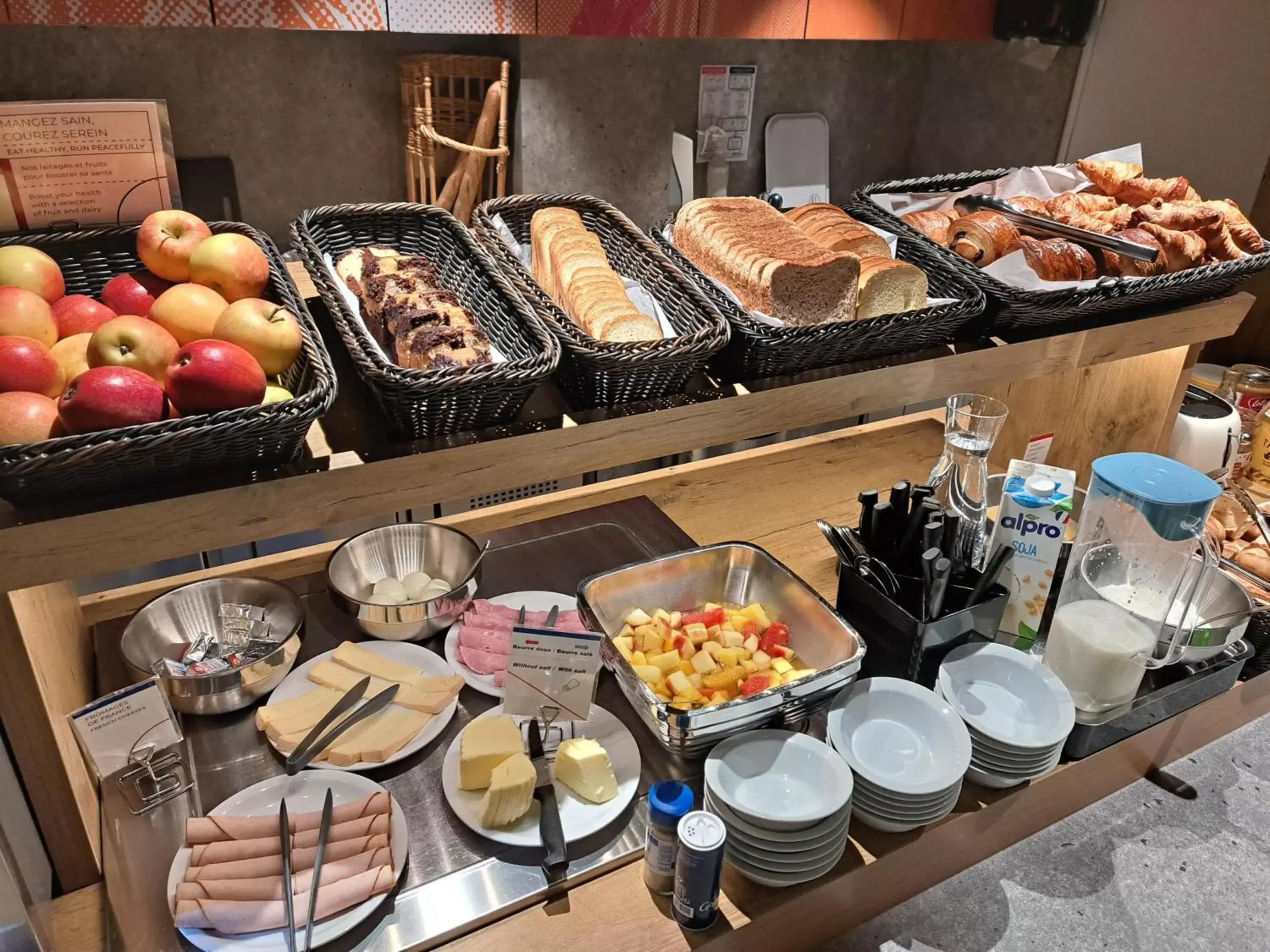 Breakfast, Food in ibis budget Dijon Saint Apollinaire