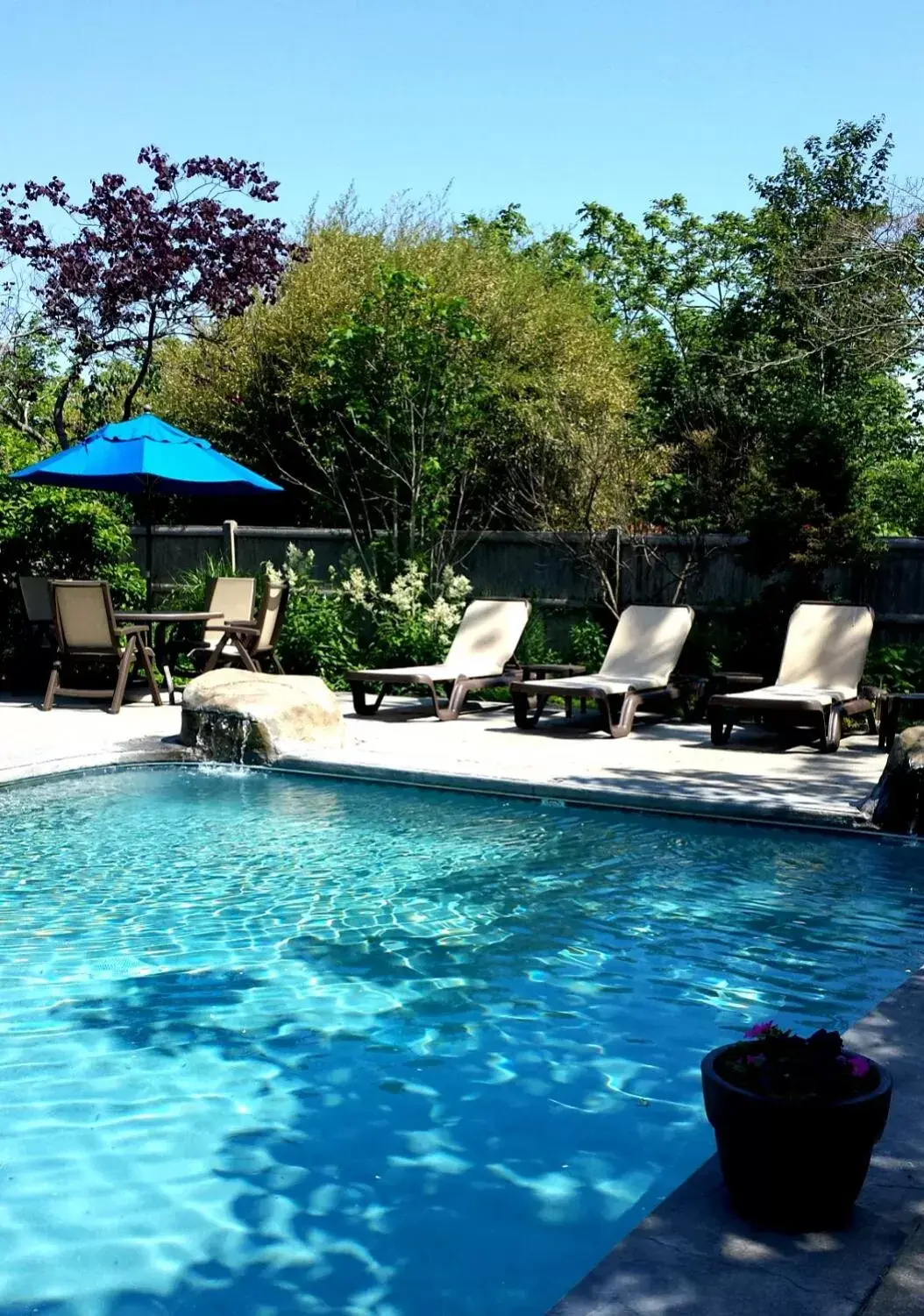 Swimming Pool in Dan'l Webster Inn and Spa