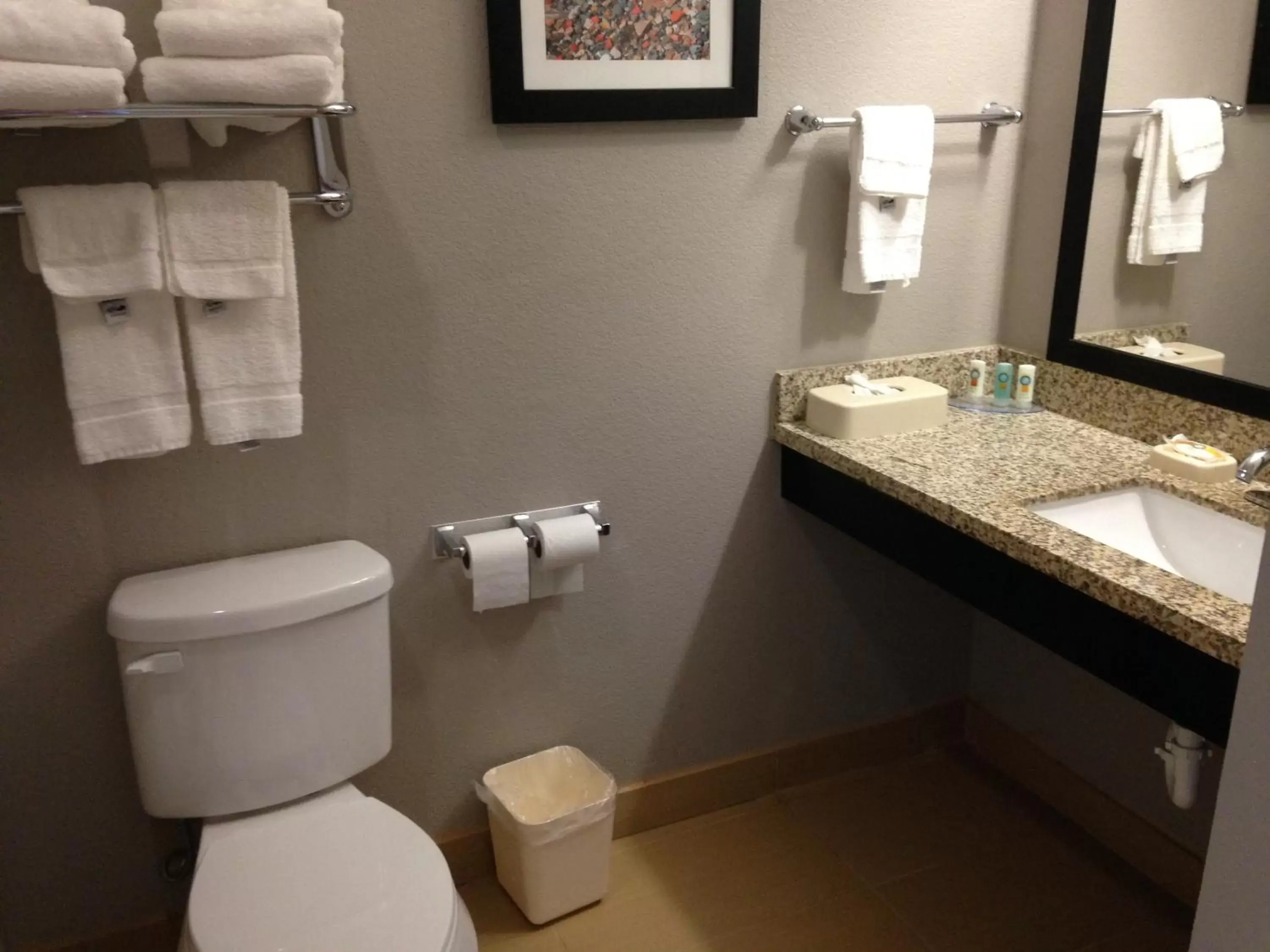 Bathroom in Scottish Inn & Suites Cotulla, TX