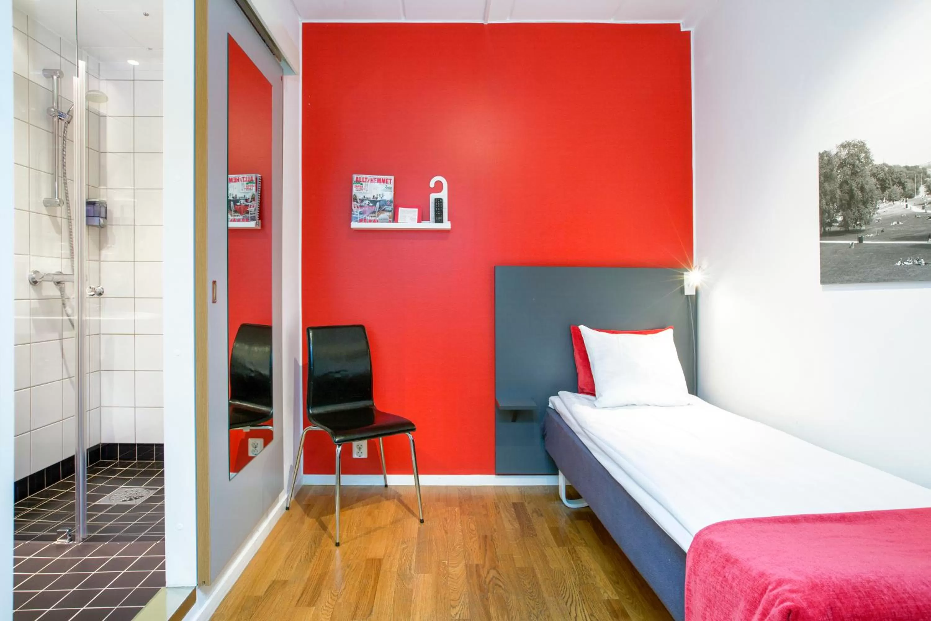 Bedroom, Bed in Connect Hotel City