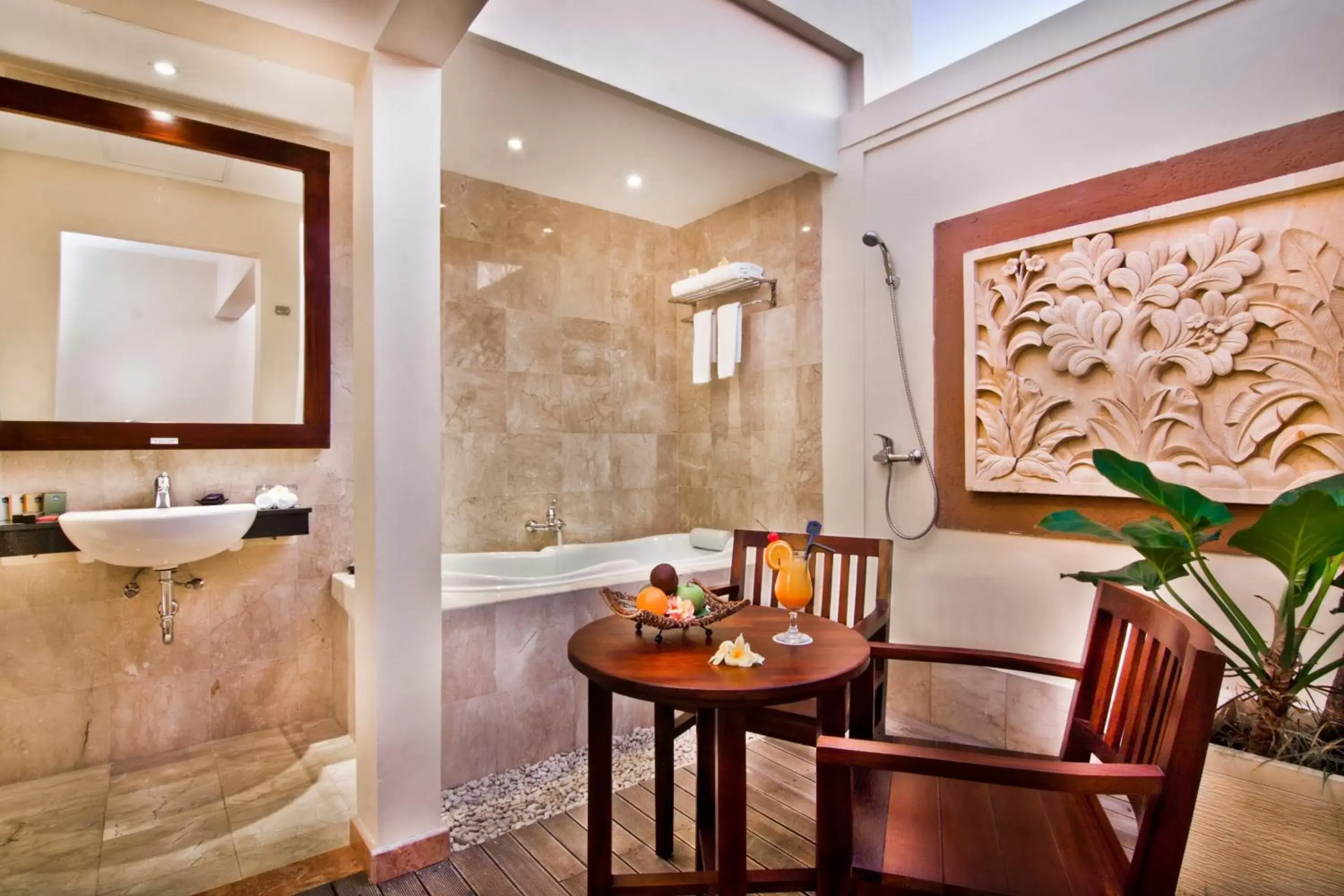 Dining area in Best Western Kuta Villa