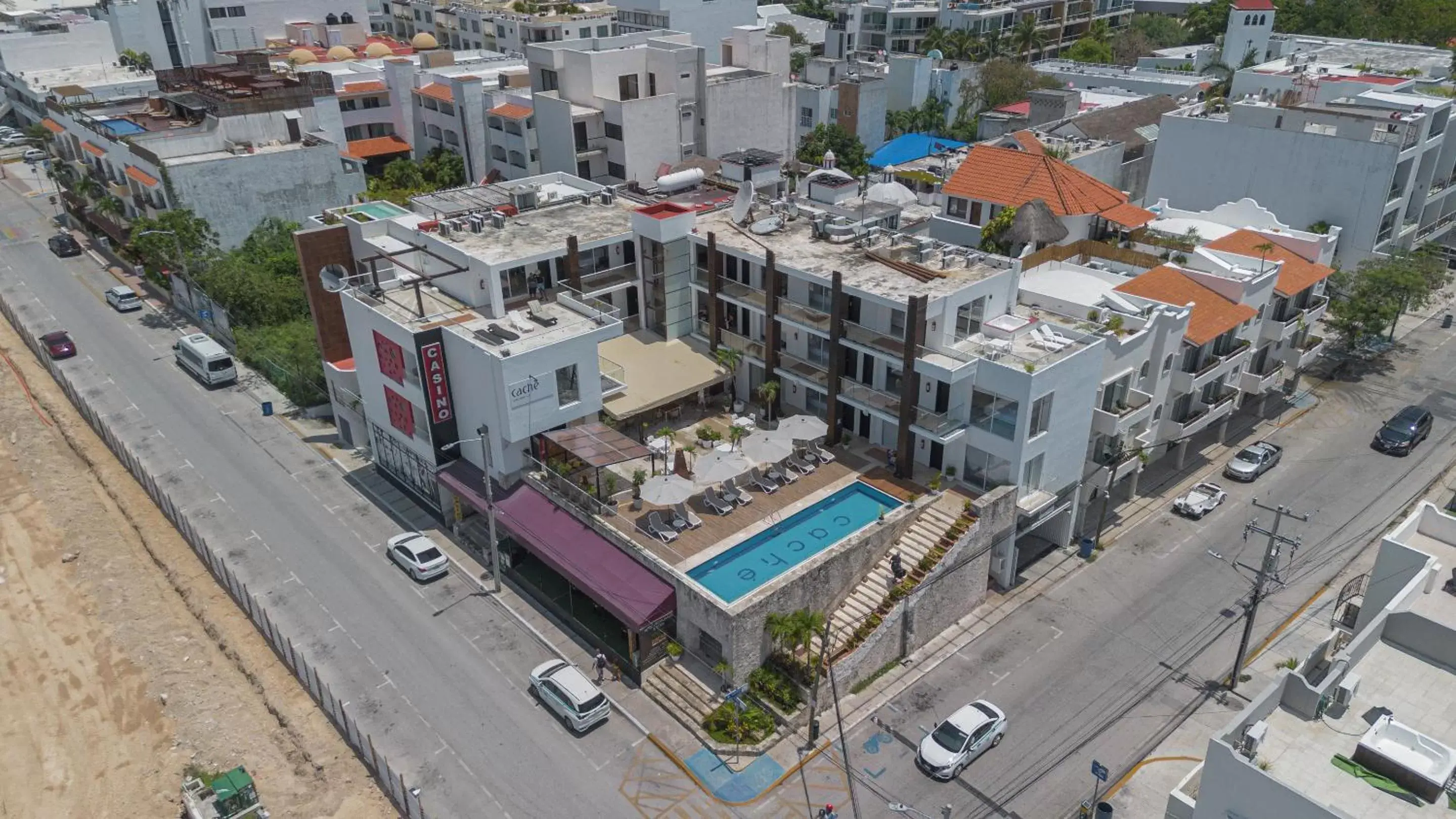 Property building, Bird's-eye View in Hotel Cache