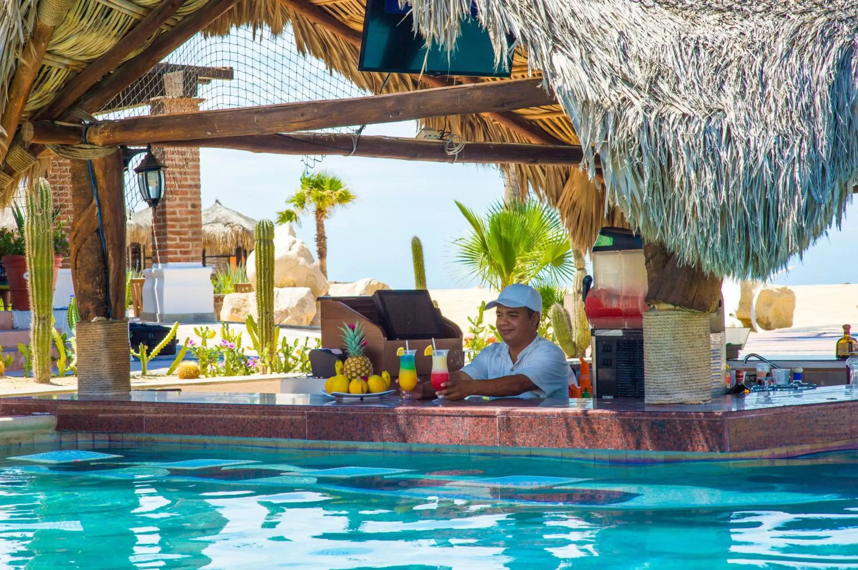 Lounge or bar, Swimming Pool in Solmar Resort
