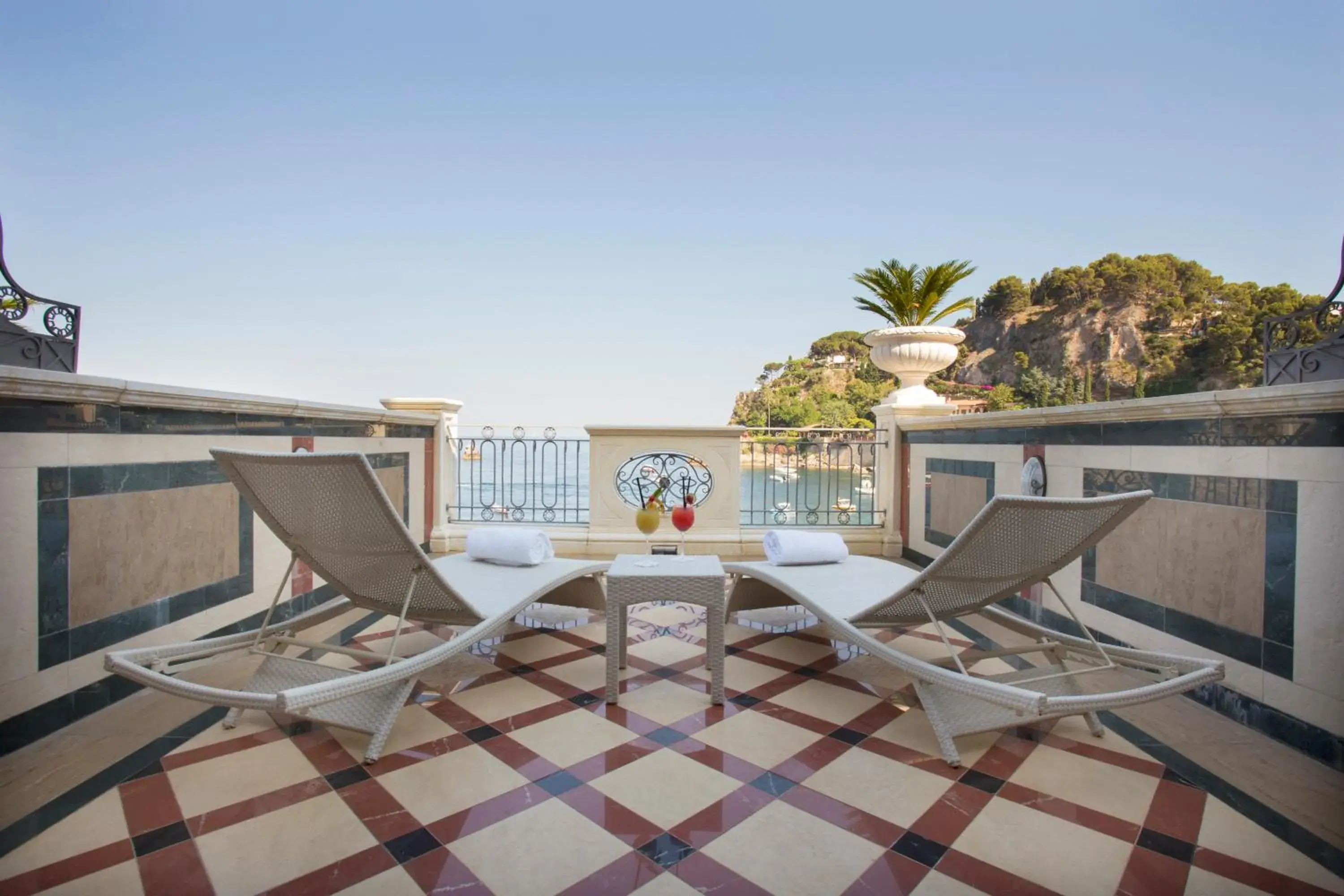 Balcony/Terrace in Grand Hotel Mazzaro Sea Palace