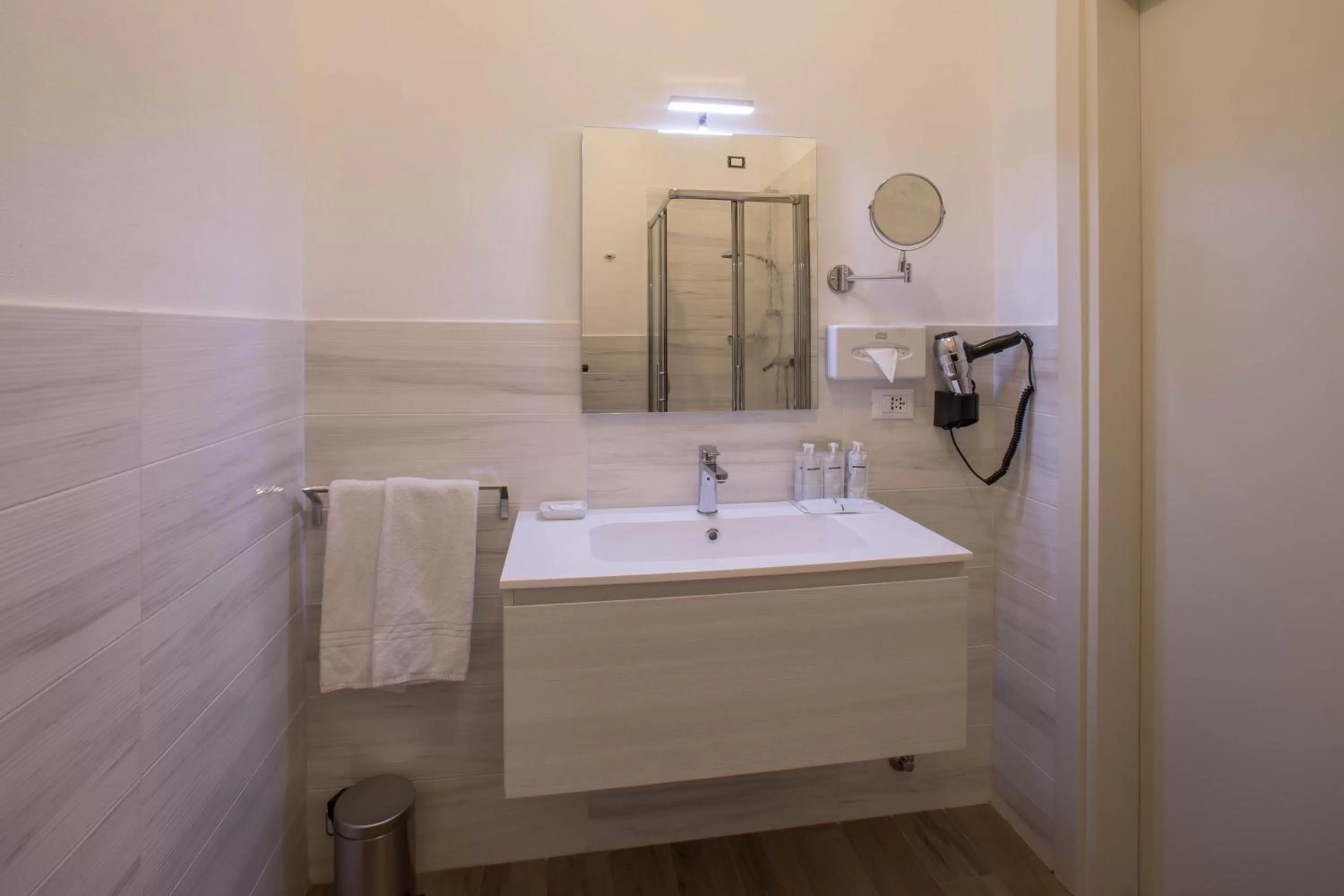 Bathroom in Hotel Cortaccia Sanvitale