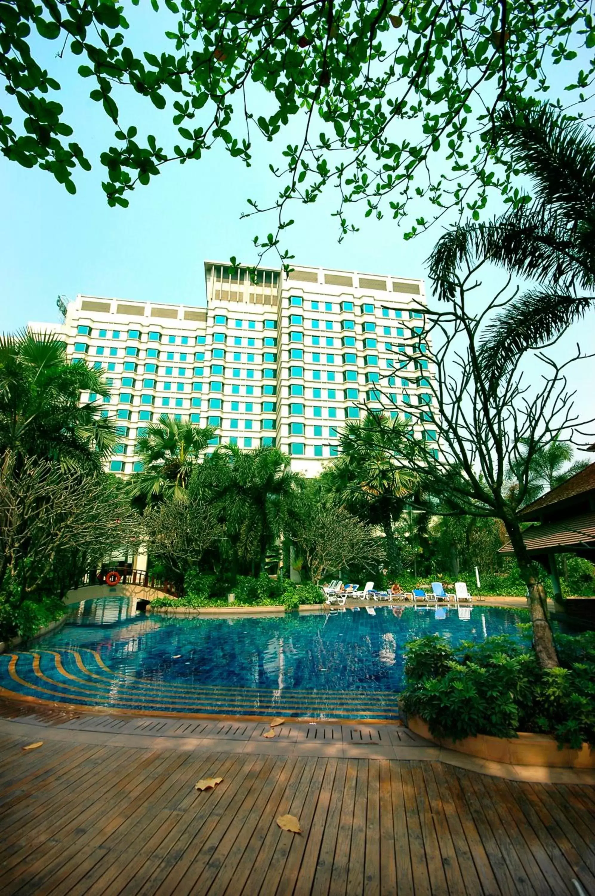 Facade/entrance, Property Building in Rama Gardens Hotel Bangkok - SHA Plus Certified