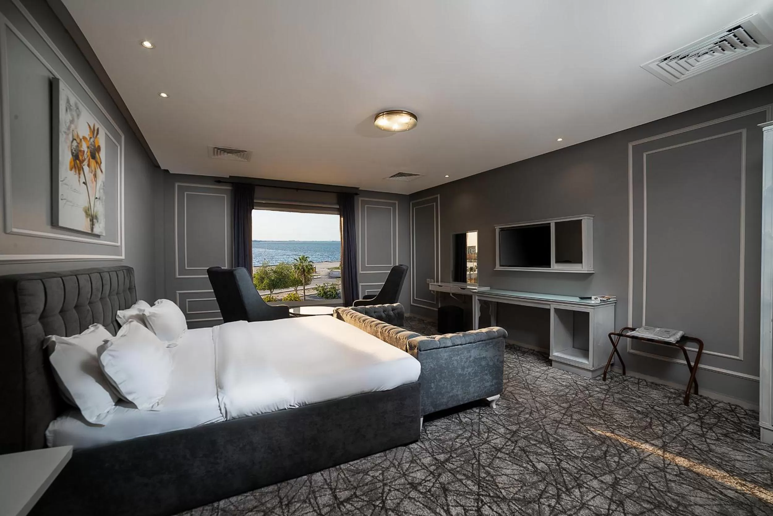 Bed in Golden Garden Al Corniche