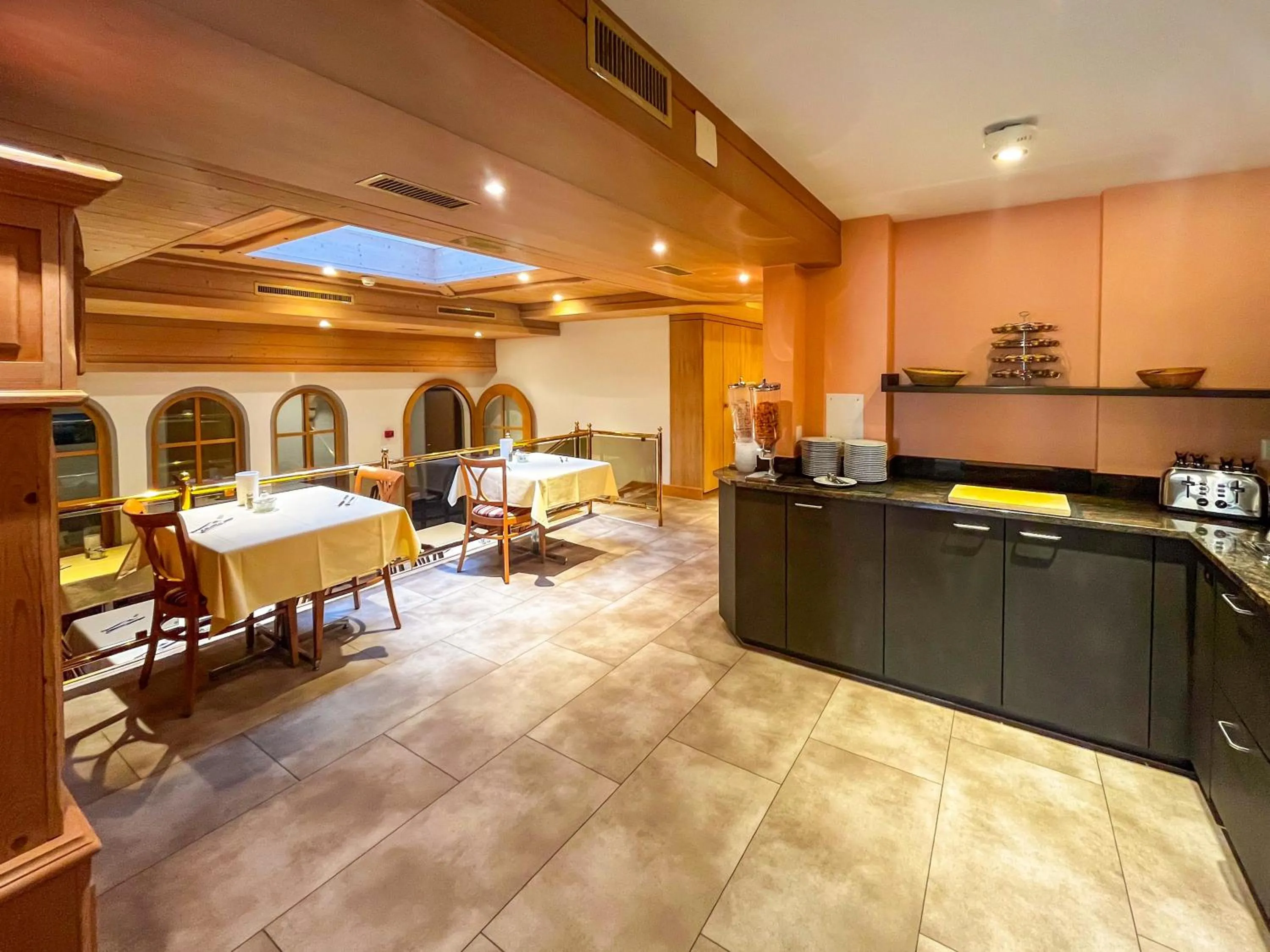 Buffet breakfast in Hotel Grindelwalderhof