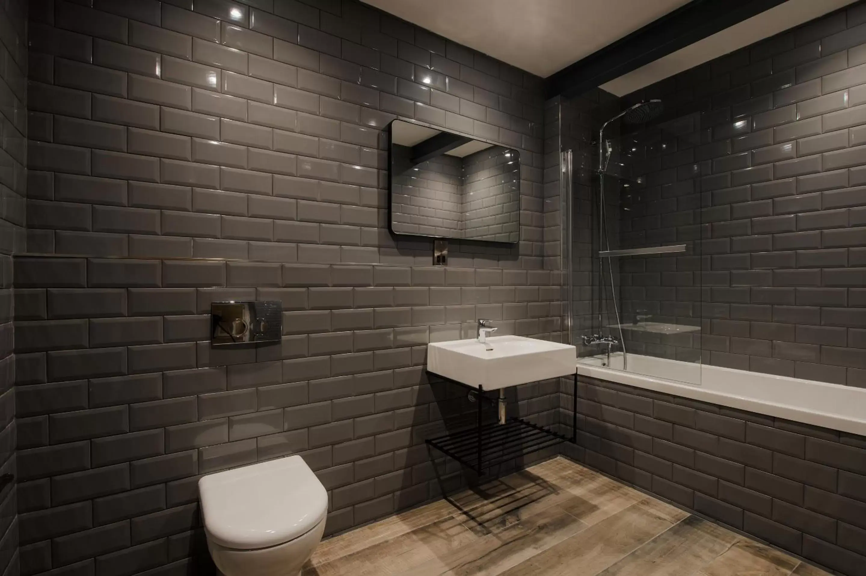 Bathroom in Sonder Royal Garden Apartments