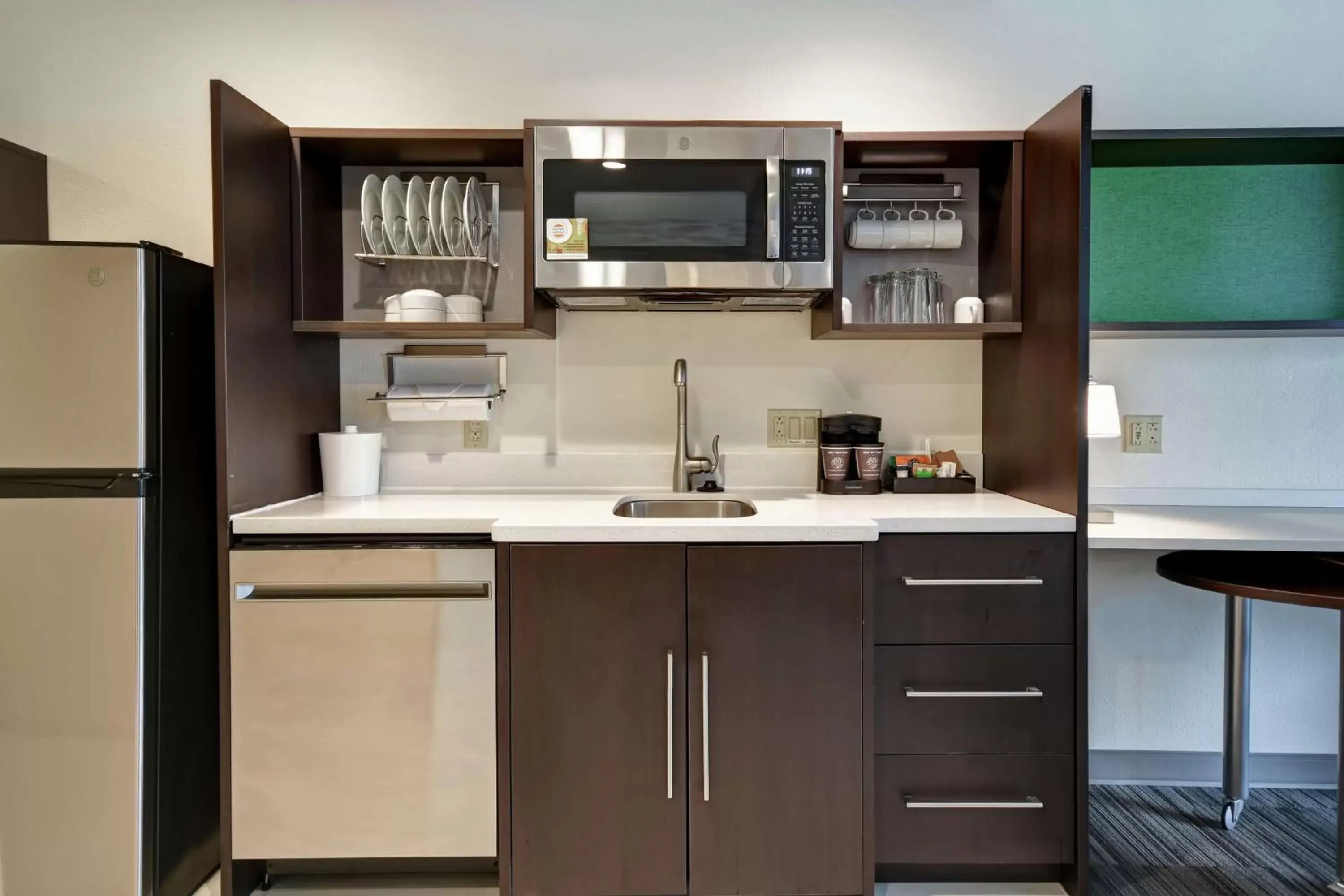 Kitchen or kitchenette, Kitchen/Kitchenette in Home2 Suites By Hilton Amherst Buffalo